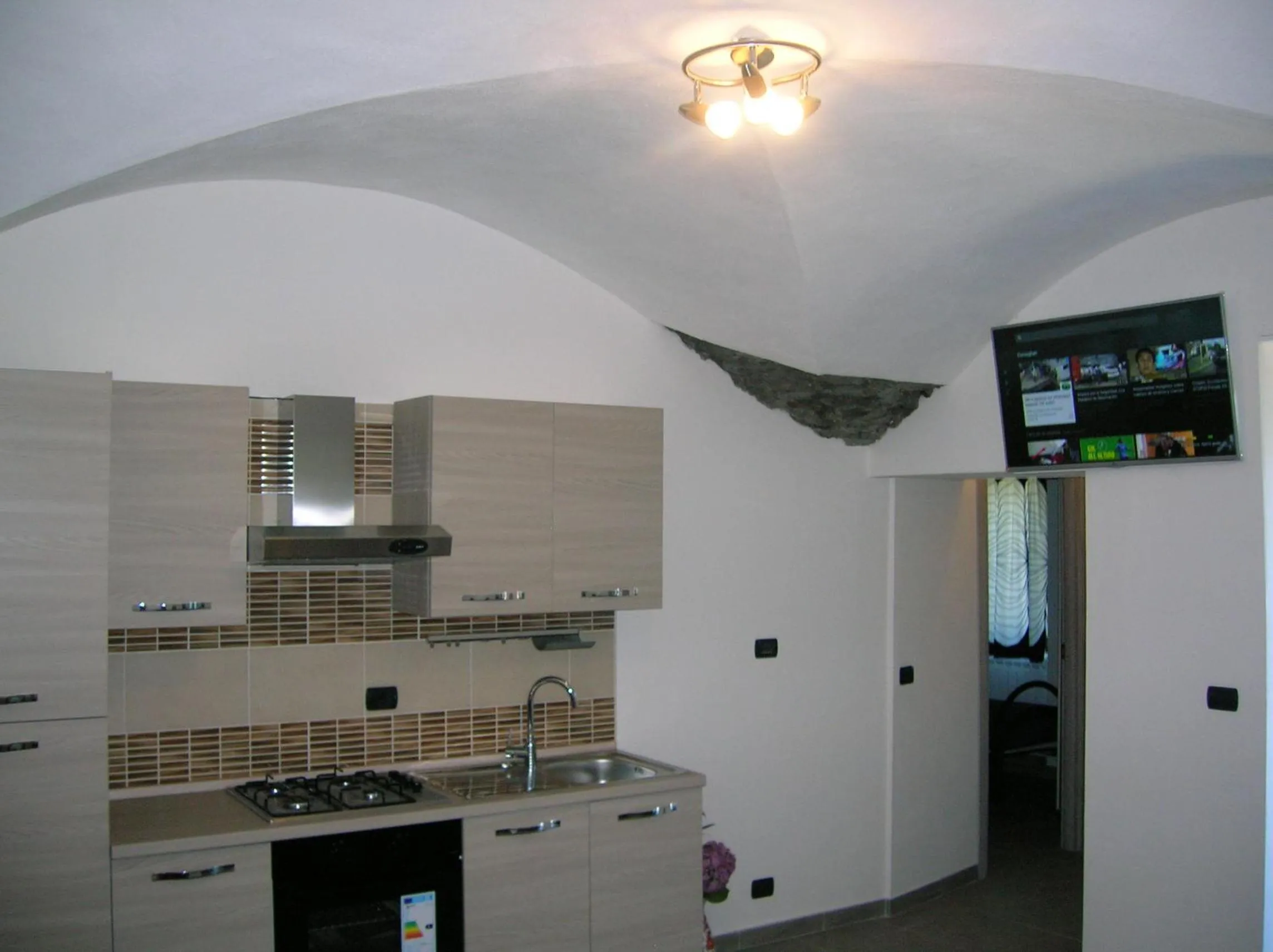 Communal kitchen in Al Carotin