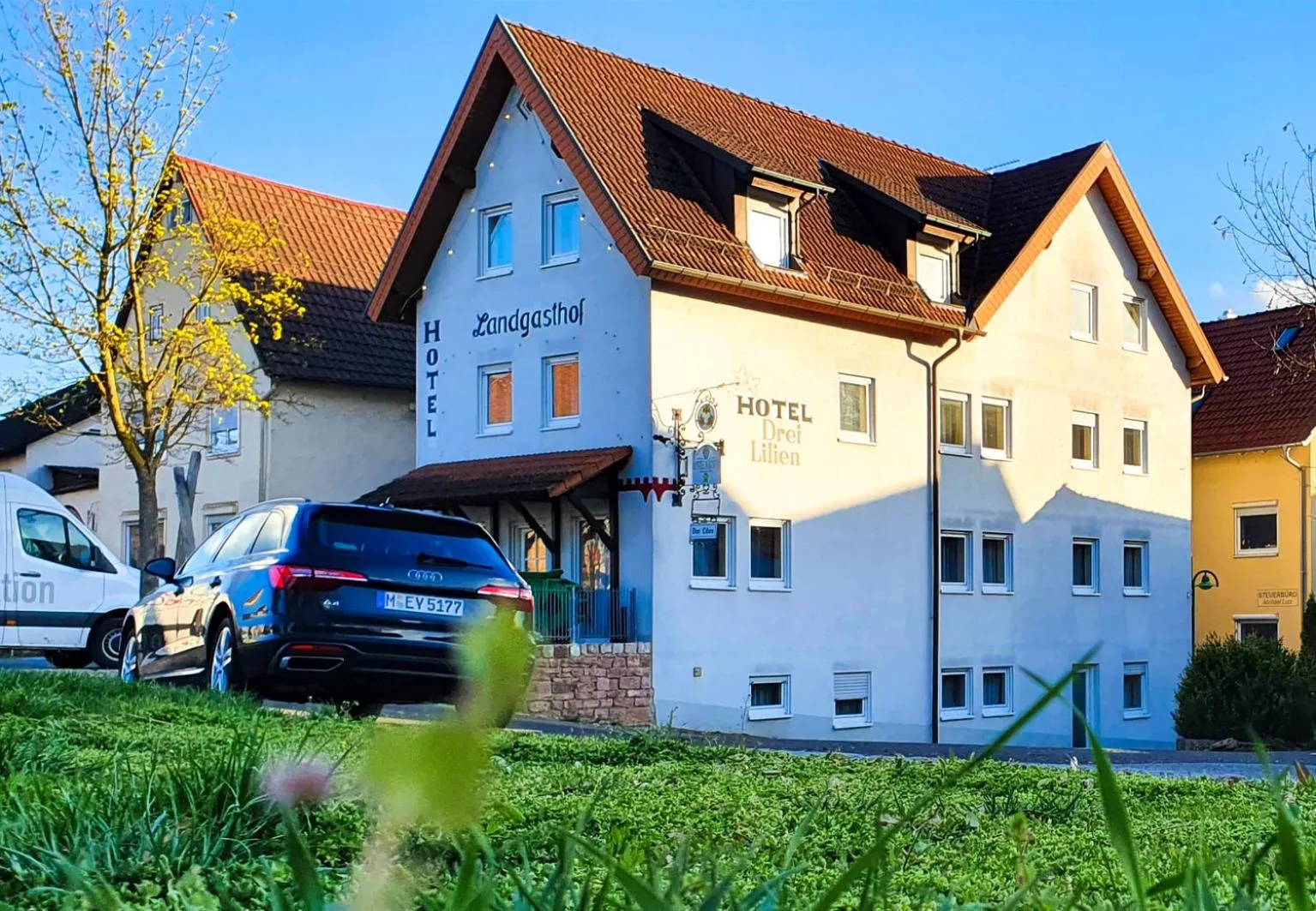 Property building in Gasthaus & Hotel Drei Lilien