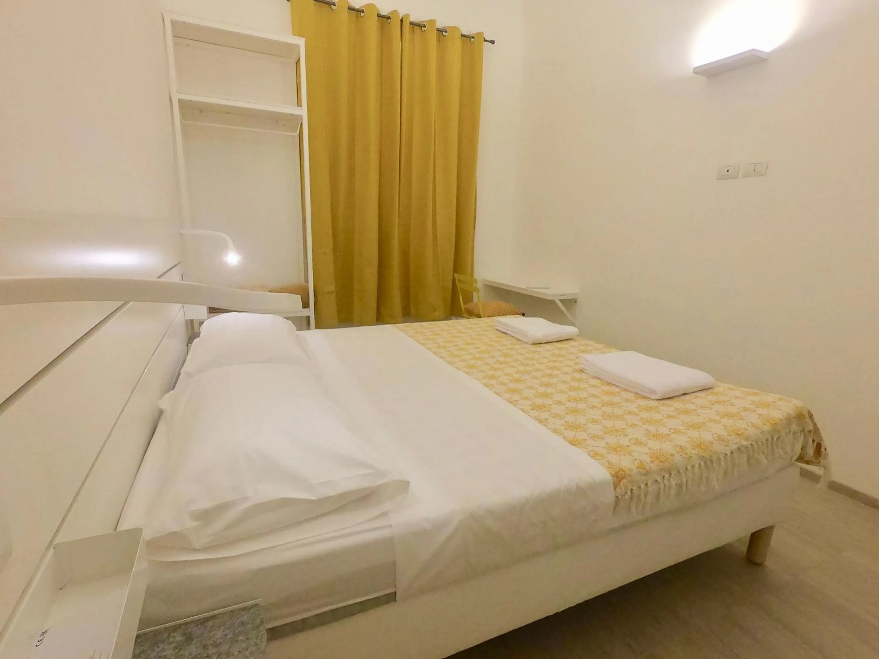 Bed in Central Savona