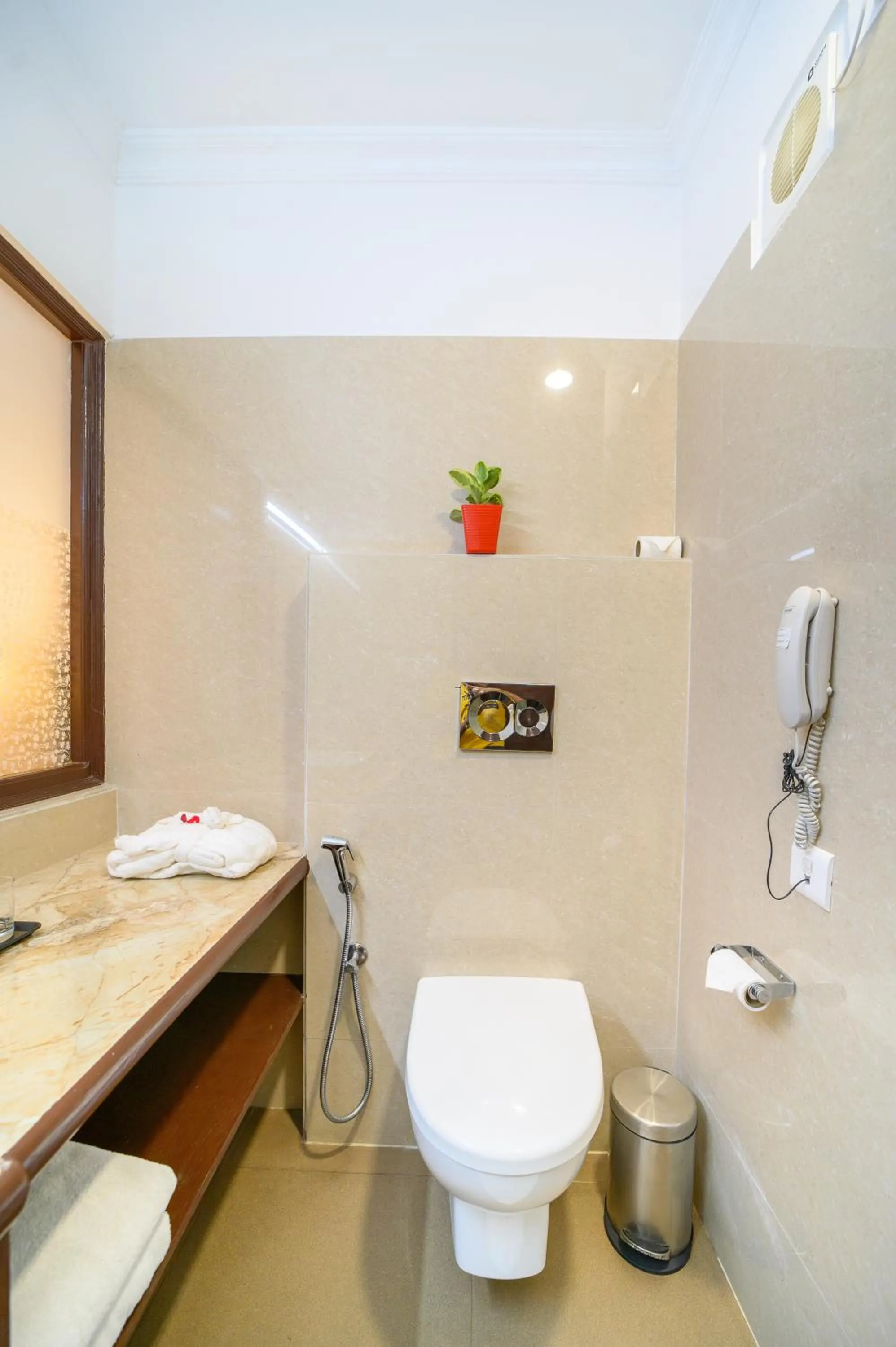 Toilet in Sinclairs Gangtok