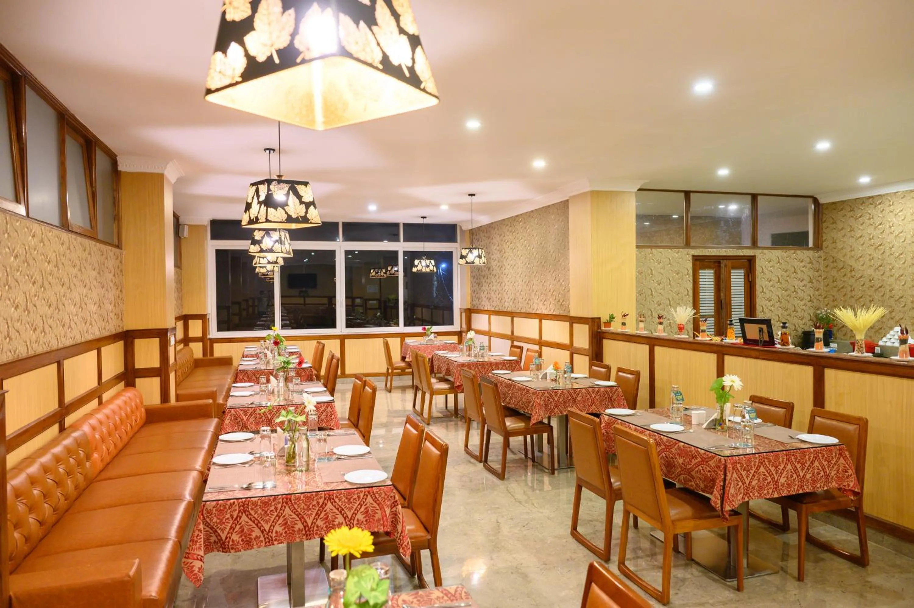 Restaurant/places to eat in Sinclairs Gangtok