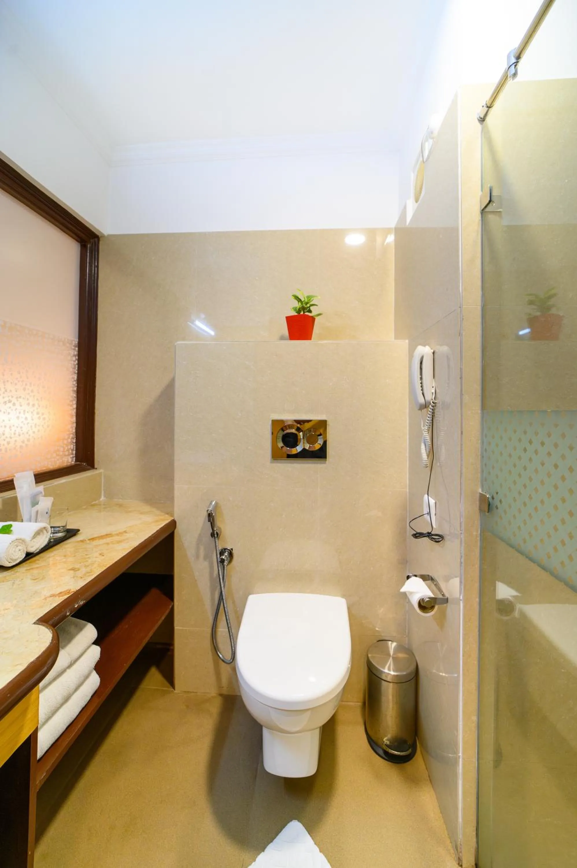 Toilet in Sinclairs Gangtok