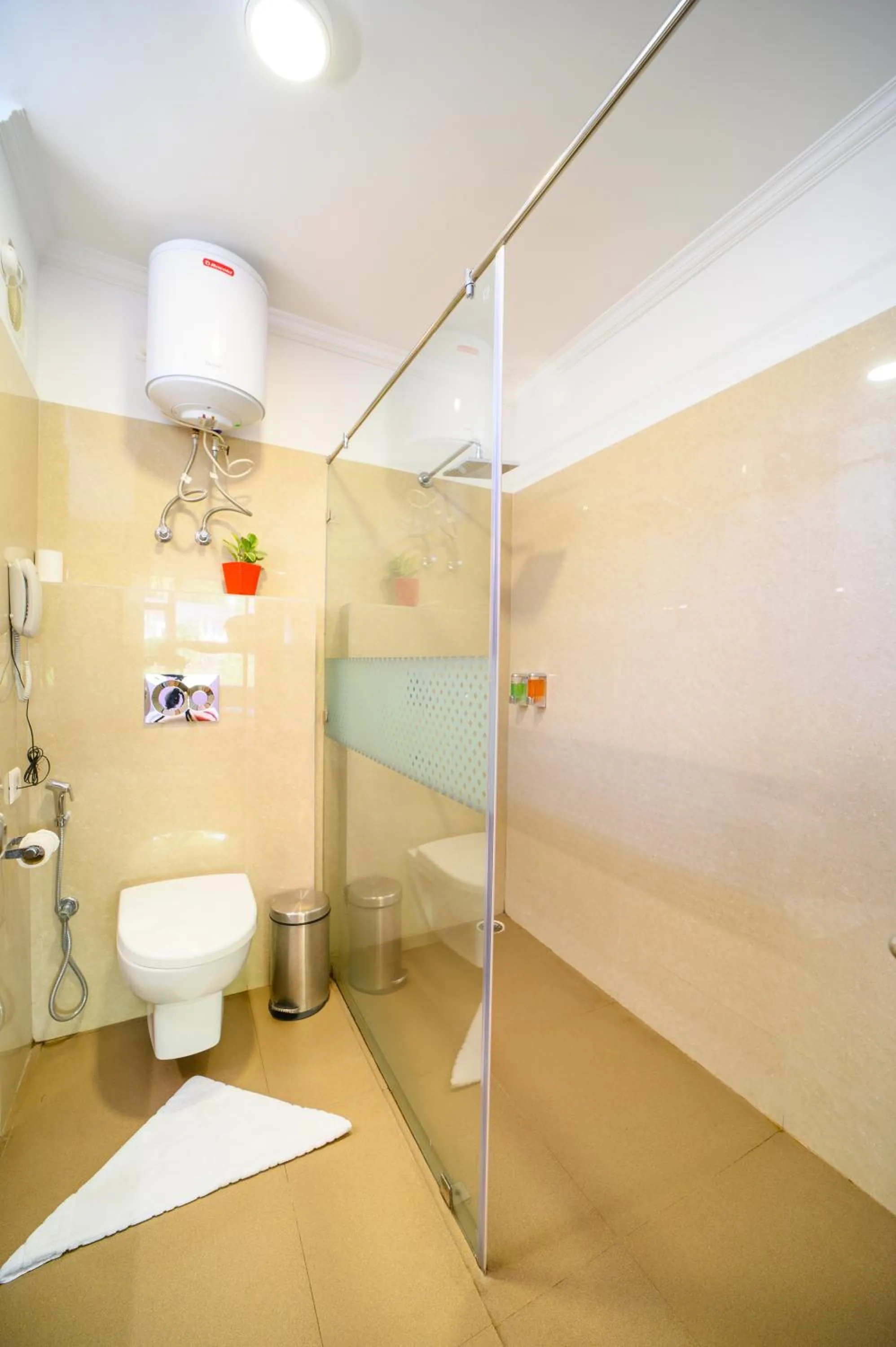 Shower in Sinclairs Gangtok