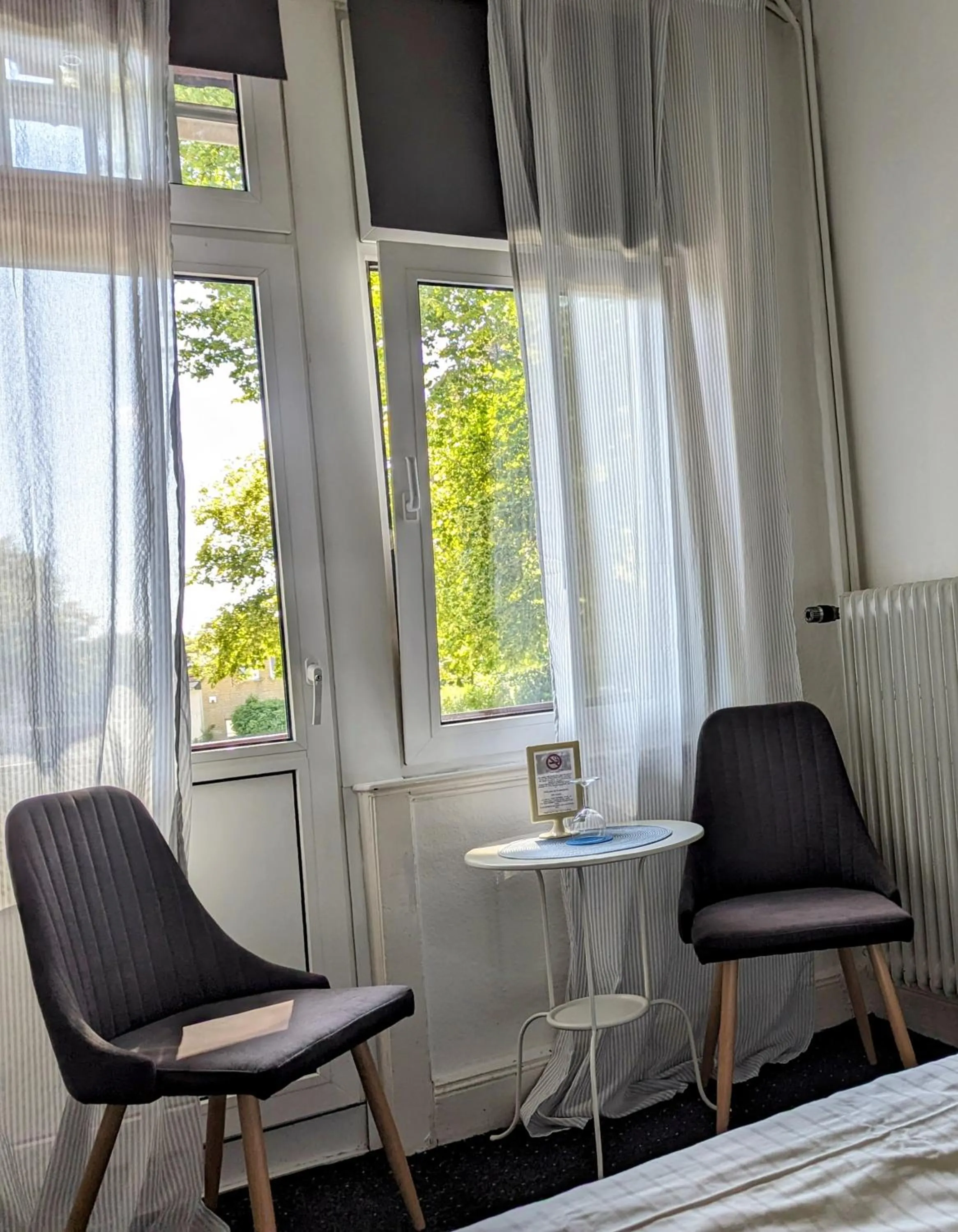 Seating area in Hotel Schweizerhaus