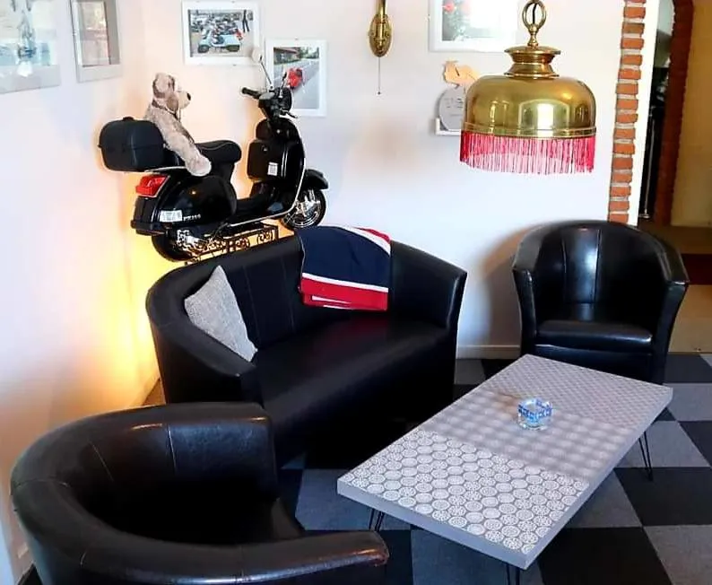 Seating area in Hotel Schweizerhaus