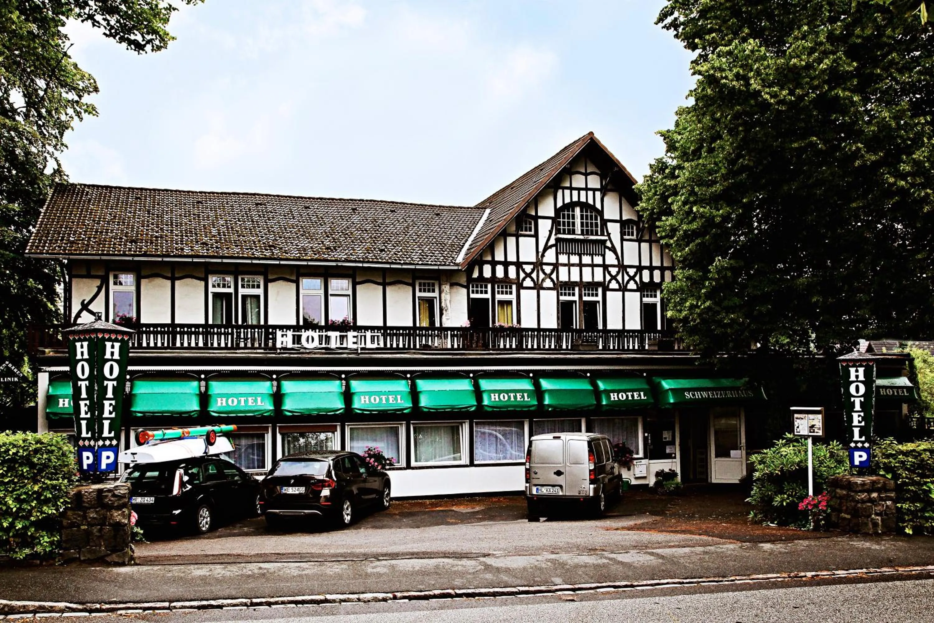 Facade/entrance in Hotel Schweizerhaus