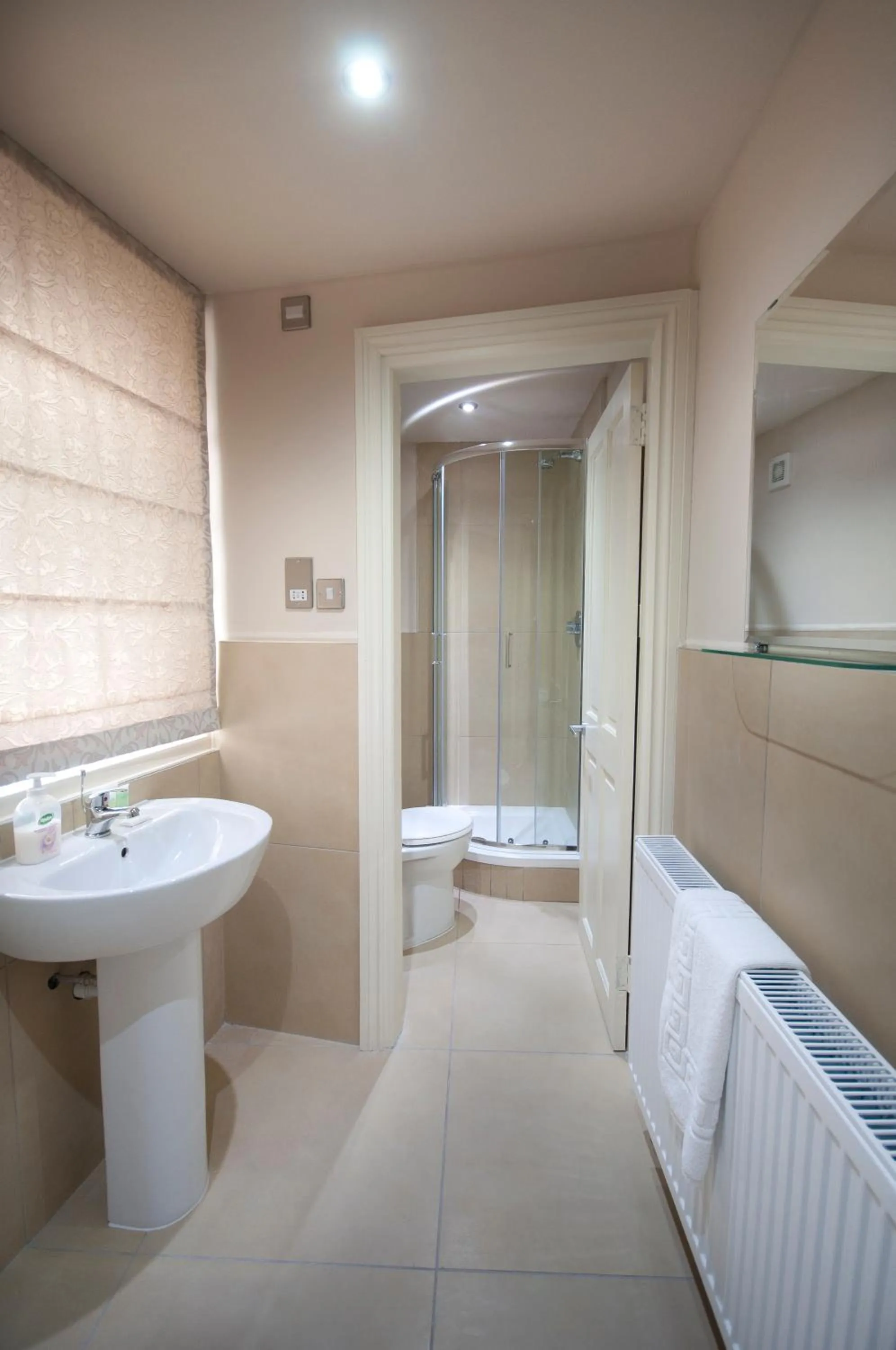 Bathroom in Palmerston Suites