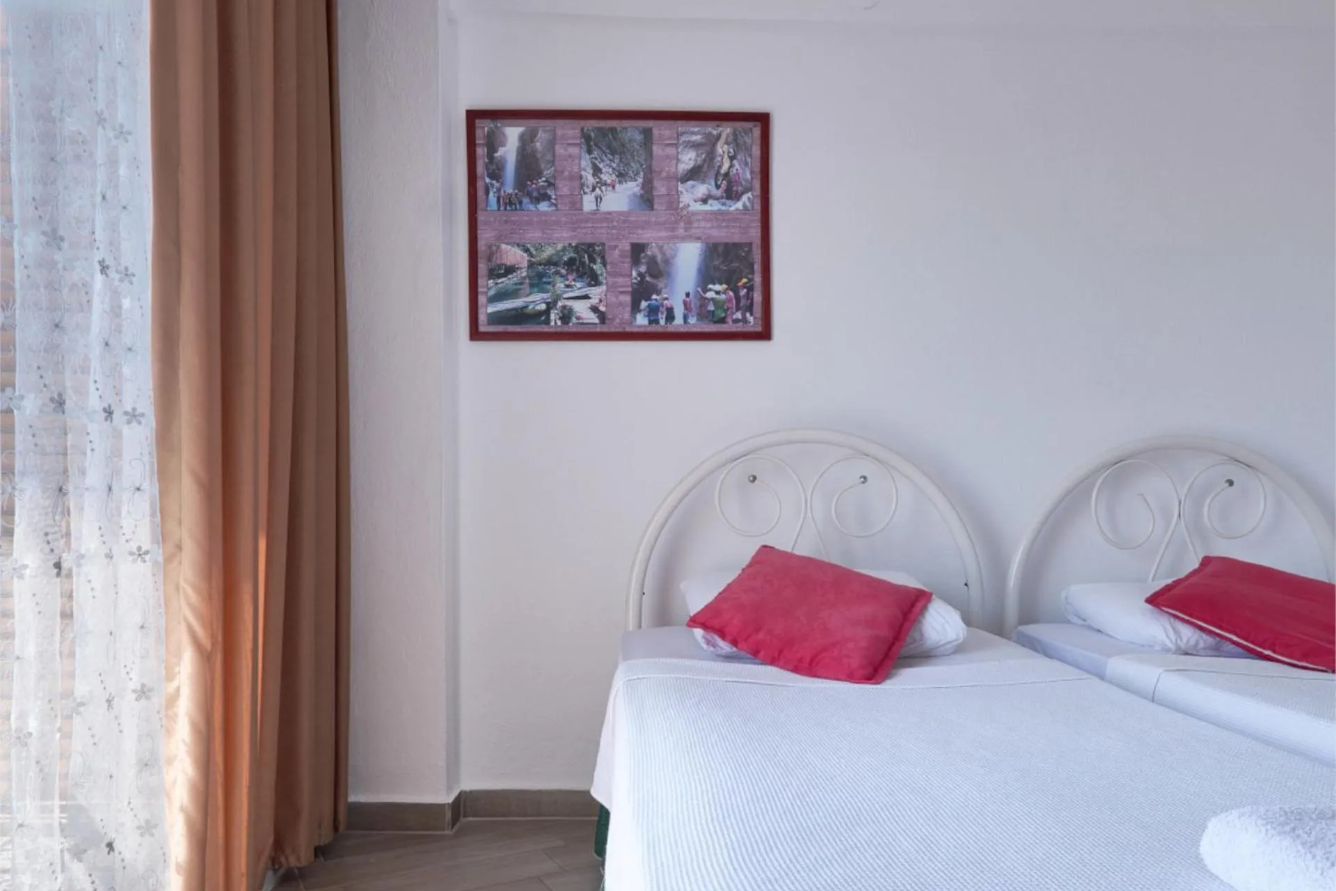 Bed in CARETTA PANSİYOn