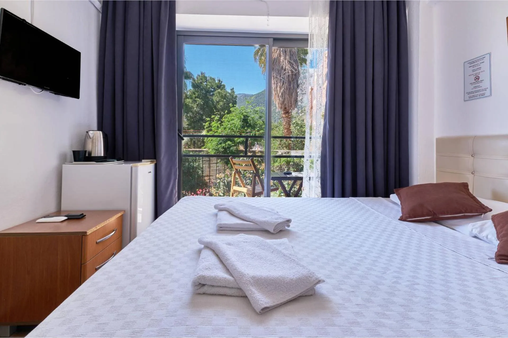 Bed in CARETTA PANSİYOn