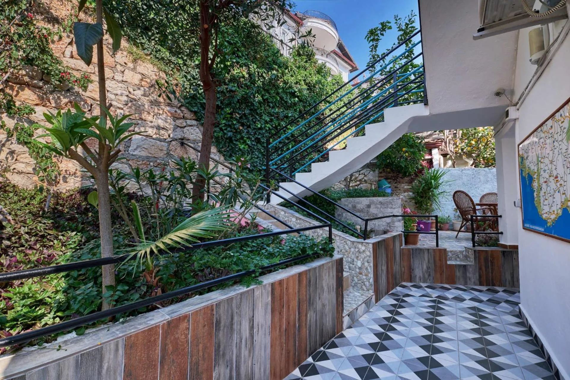 Property building in CARETTA PANSİYOn