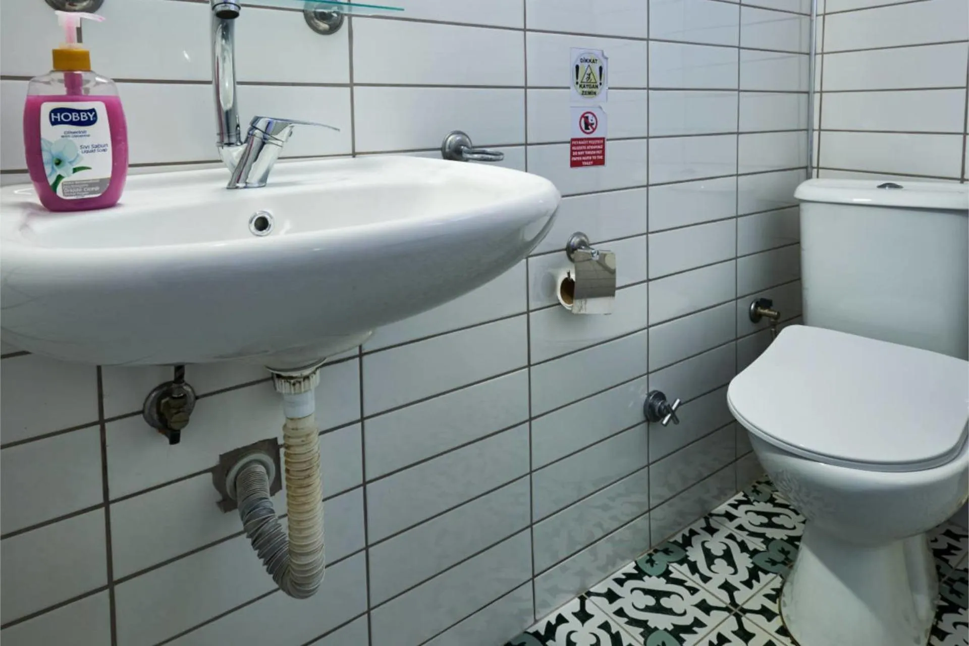 Toilet in CARETTA PANSİYOn