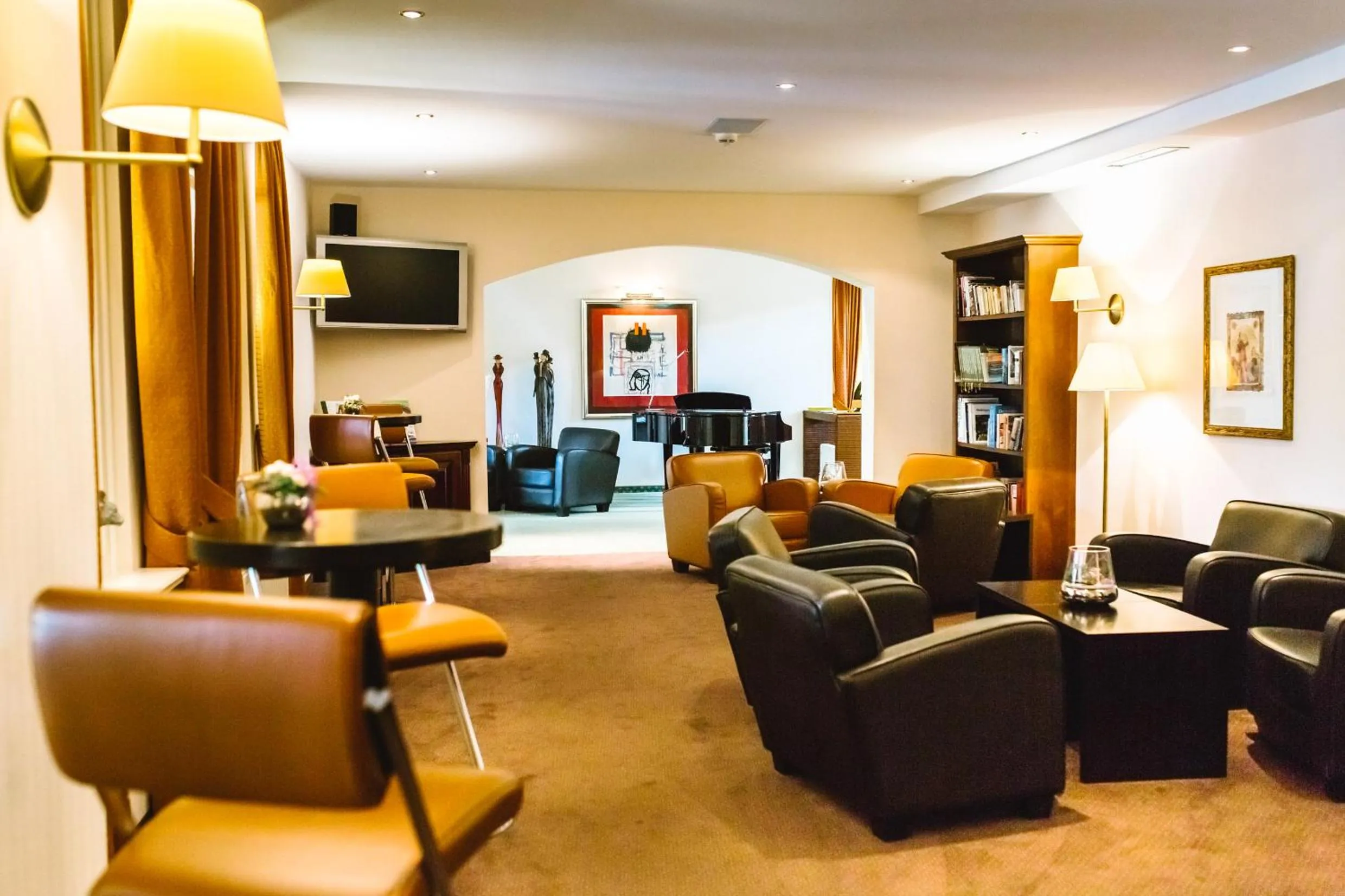 Lobby or reception in REGIOHOTEL Berghotel Ilsenburg - #Panoramablick #Wellness #Wallbox #GroßesAbendbuffet