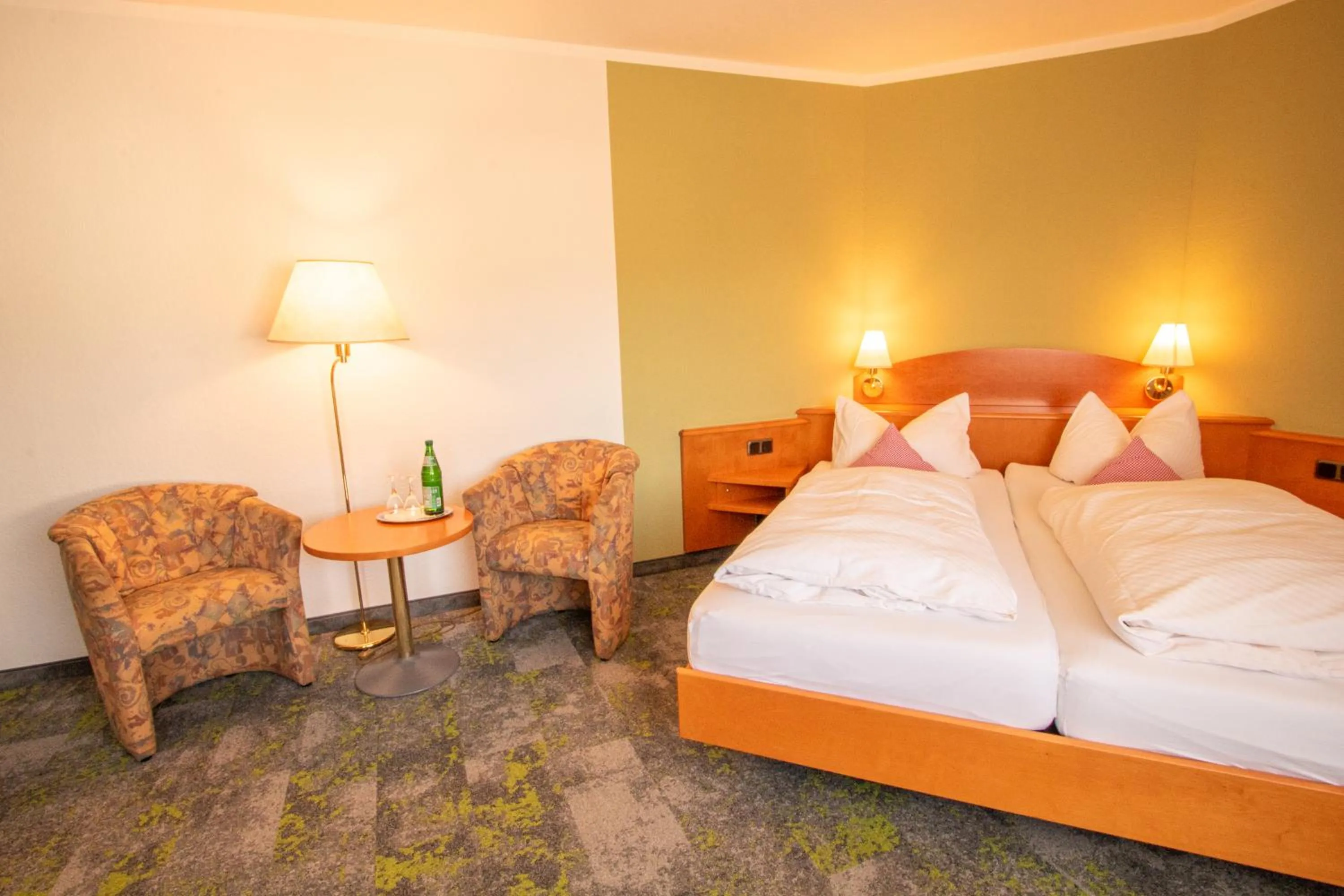 Bed in LandKomfort Hotel Elsenmann Garni