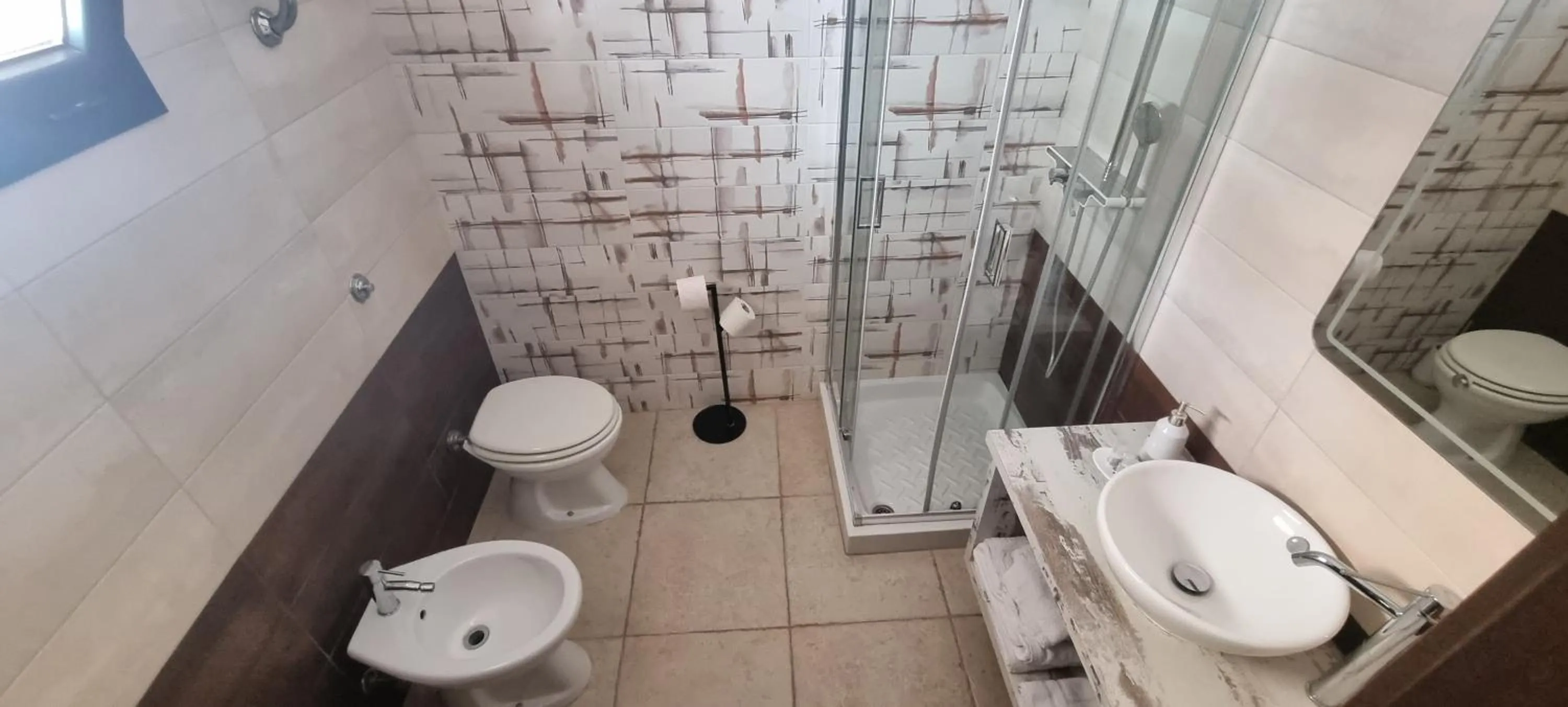 Shower in B&B VIA NAPOLI LEVERANO