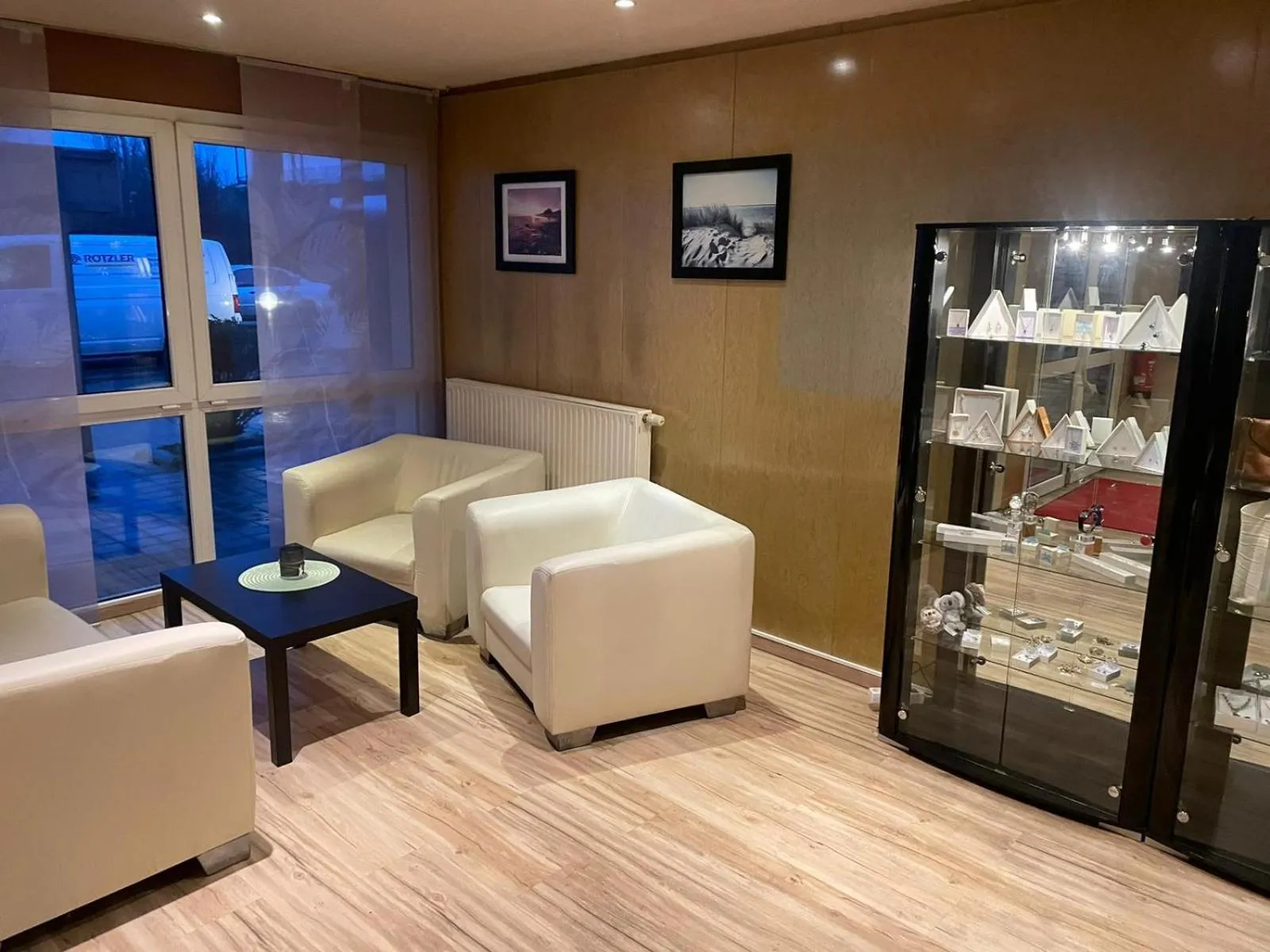 Lobby or reception in REGIOHOTEL Leipzig West - #Frühstücksbuffet #TopPreisLeistung #FreeParking #Wallbox