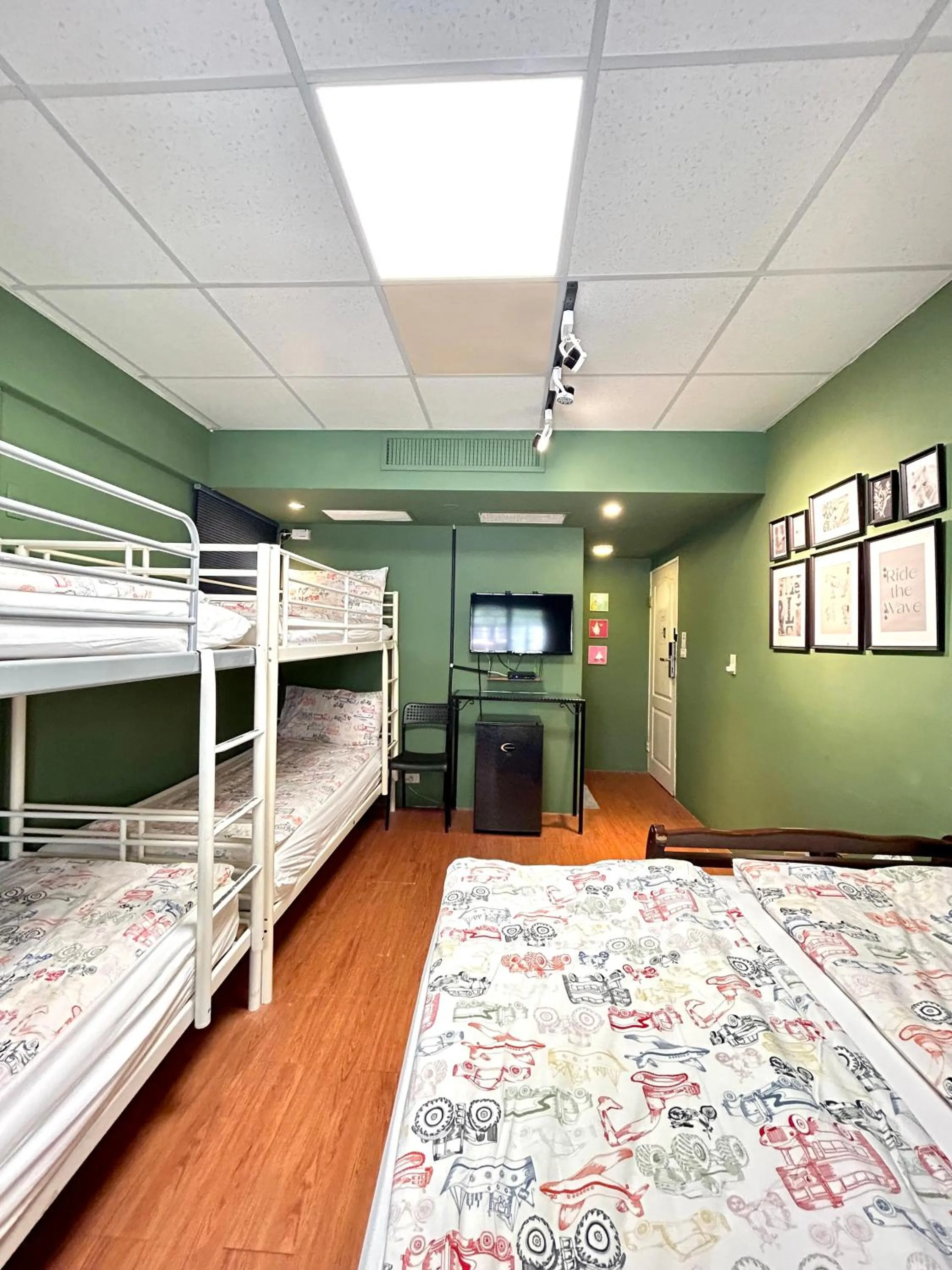 Bedroom, Bed in Taipei Triple Tiger Inn