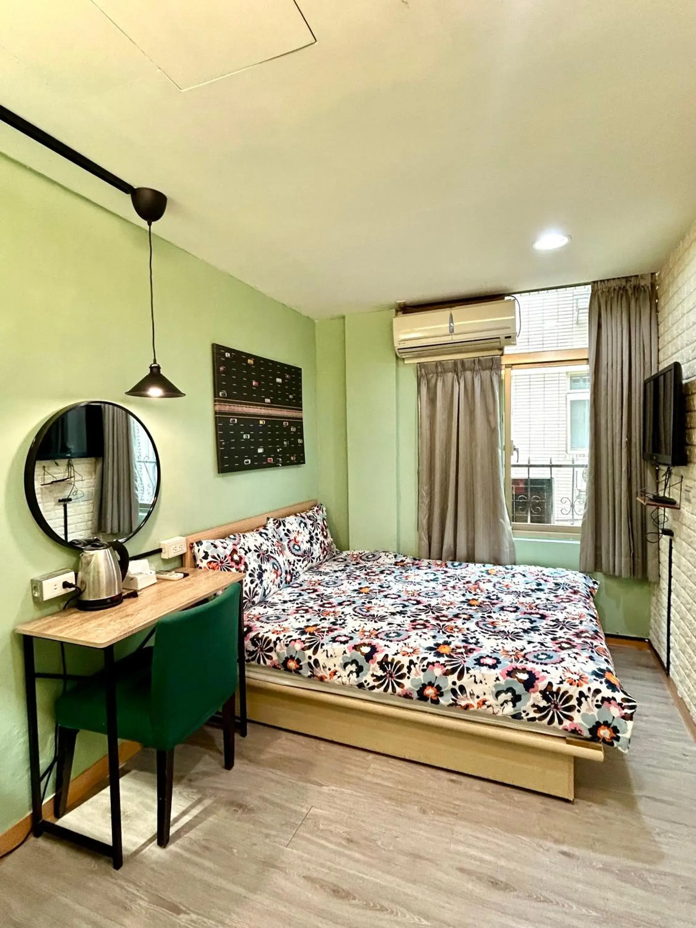 Economy Double Room in Taipei Triple Tiger Inn Economy Double Room in Taipei Triple Tiger Inn