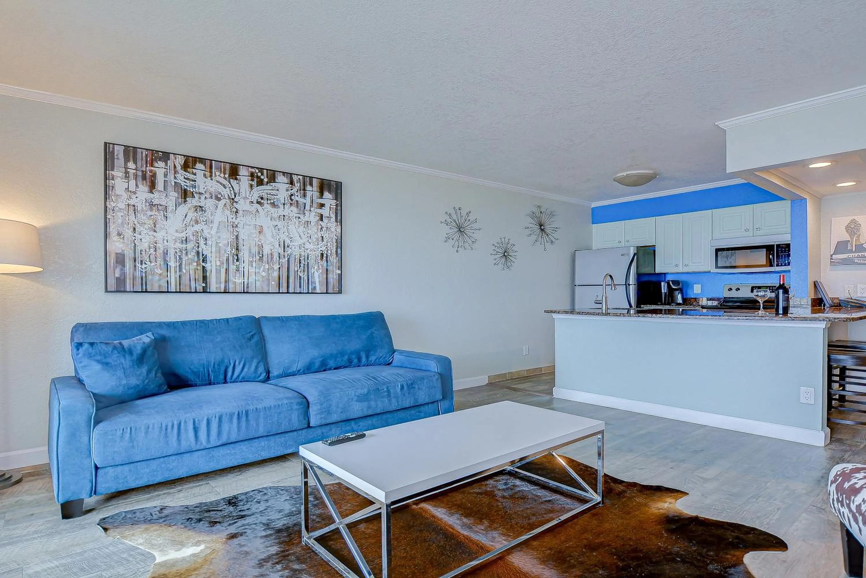 441-Waterfront, Amazing Views, WIFI, Pool and close to BUCS Stadium