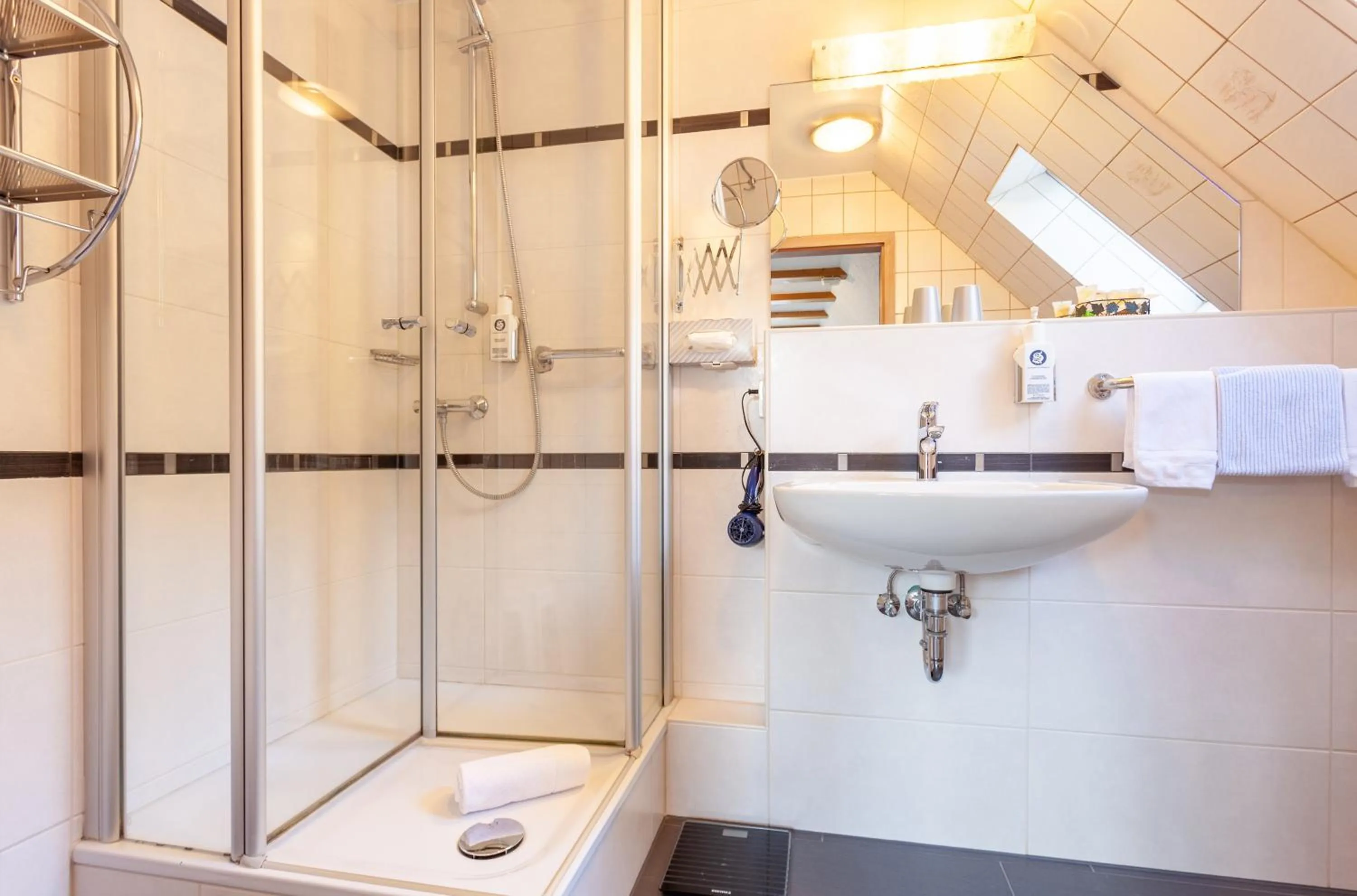 Bathroom in Hotel Sauerländer Hof