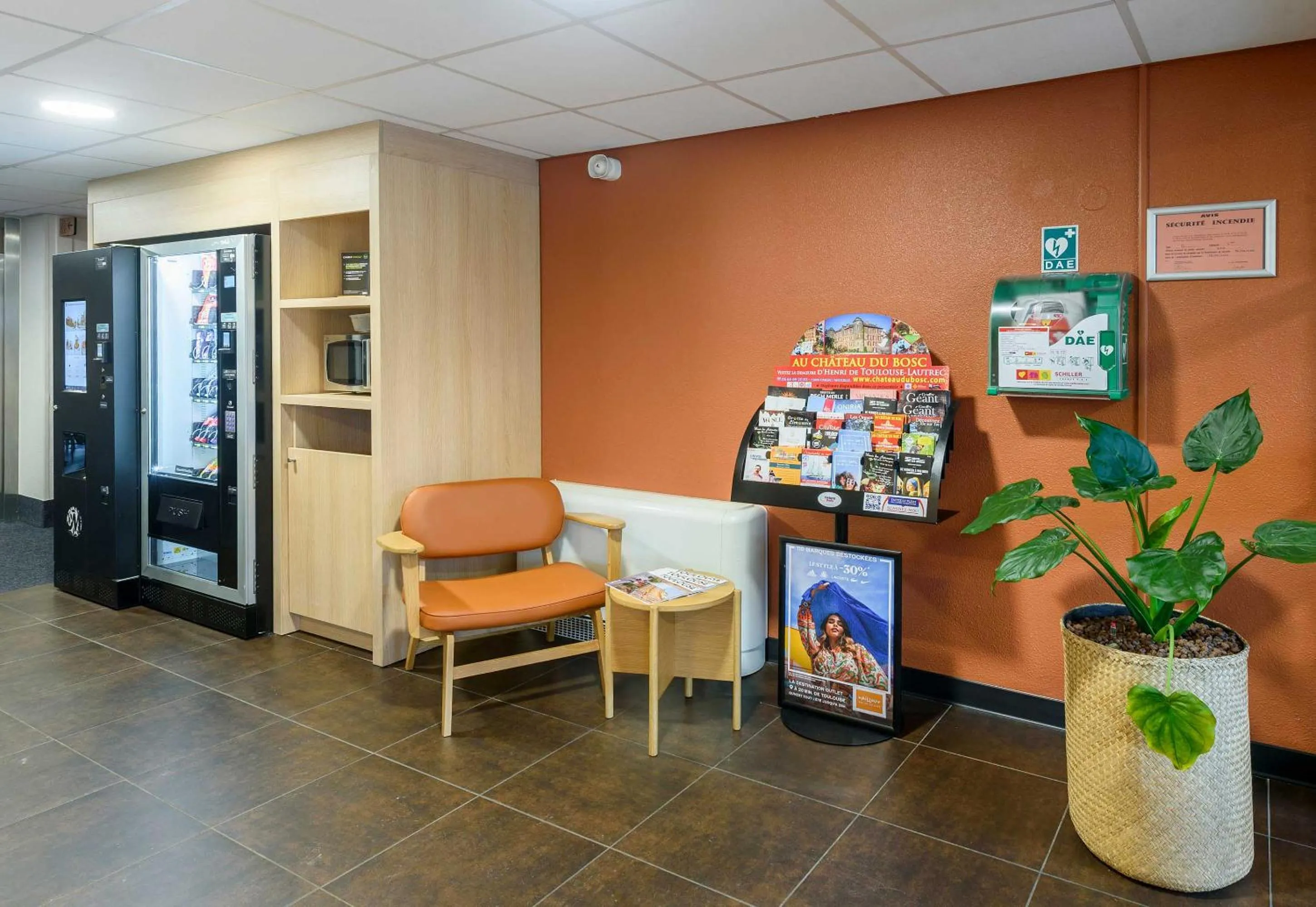 Lobby or reception in B&B HOTEL Toulouse Cité de l'Espace Hurel
