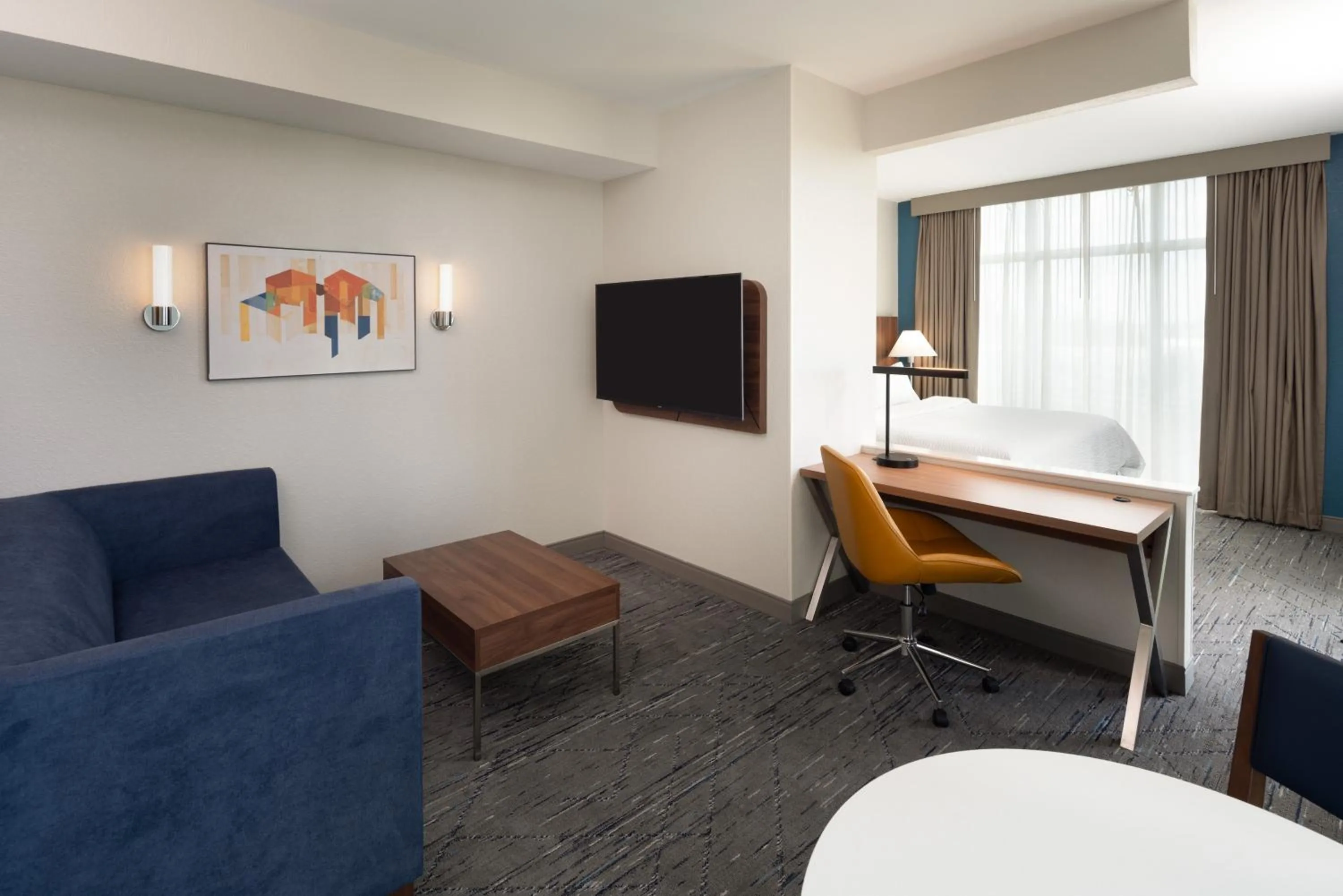 Photo of the whole room in Holiday Inn Express Miami Airport-Blue Lagoon Area by IHG
