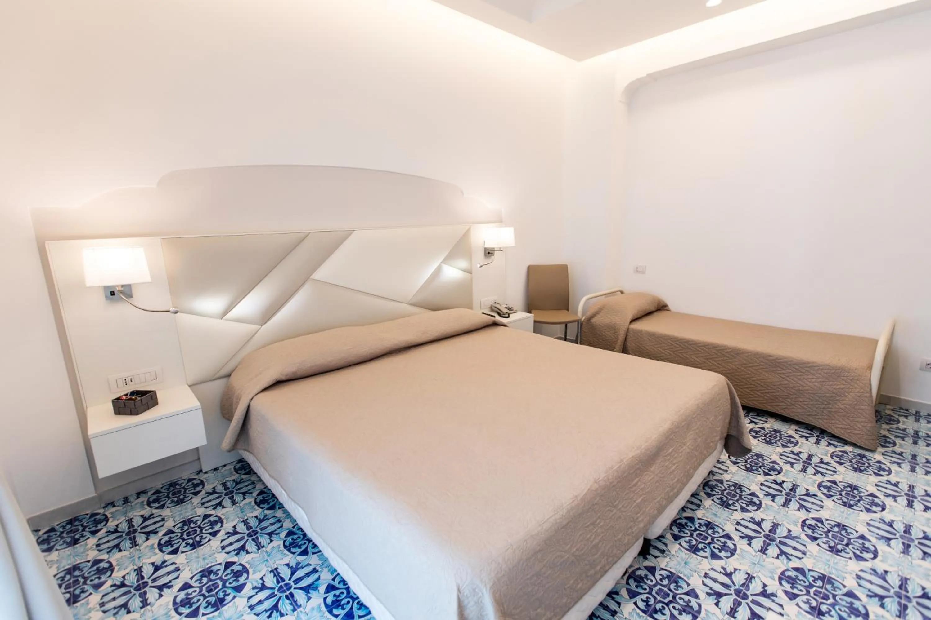 Photo of the whole room, Bed in Hotel le Rocce - Agerola, Amalfi Coast