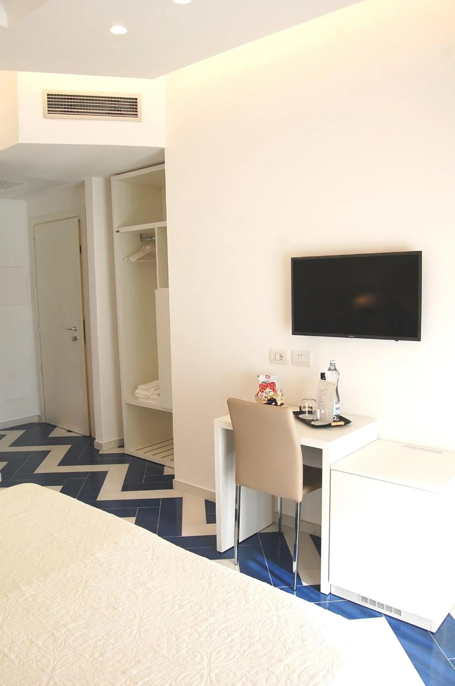 Photo of the whole room, Bed in Hotel le Rocce - Agerola, Amalfi Coast