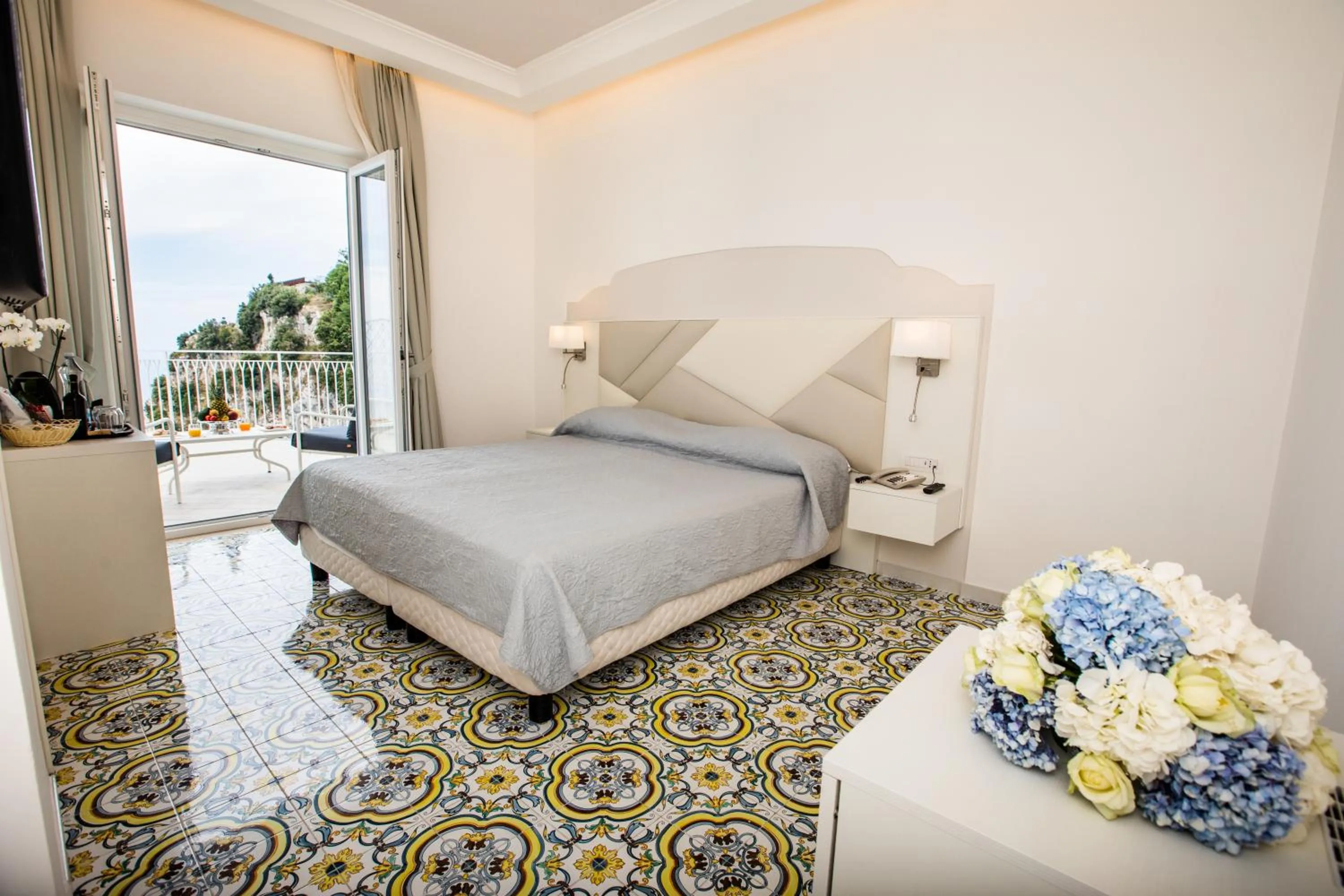 Photo of the whole room, Bed in Hotel le Rocce - Agerola, Amalfi Coast