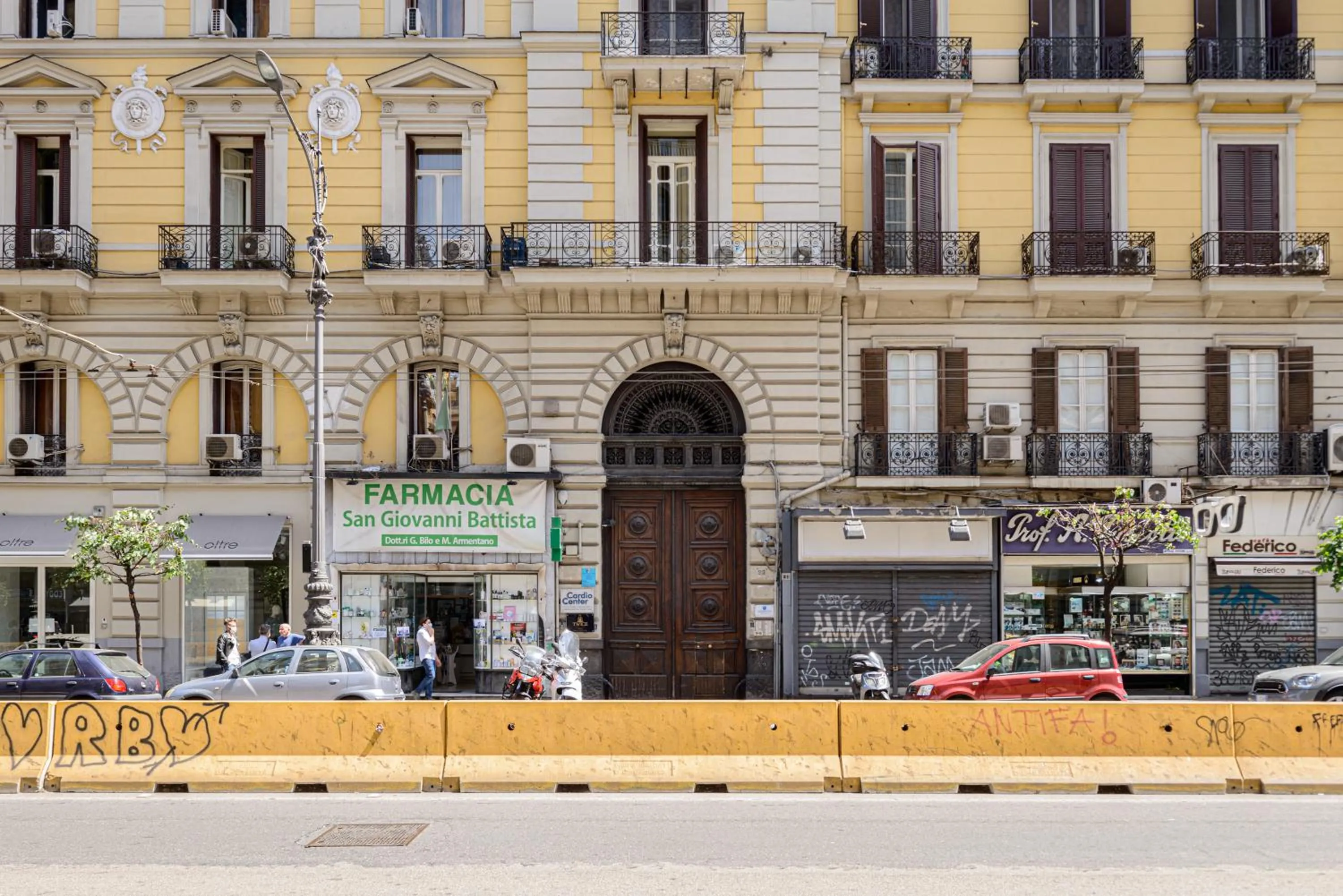 Property building in Napoliving