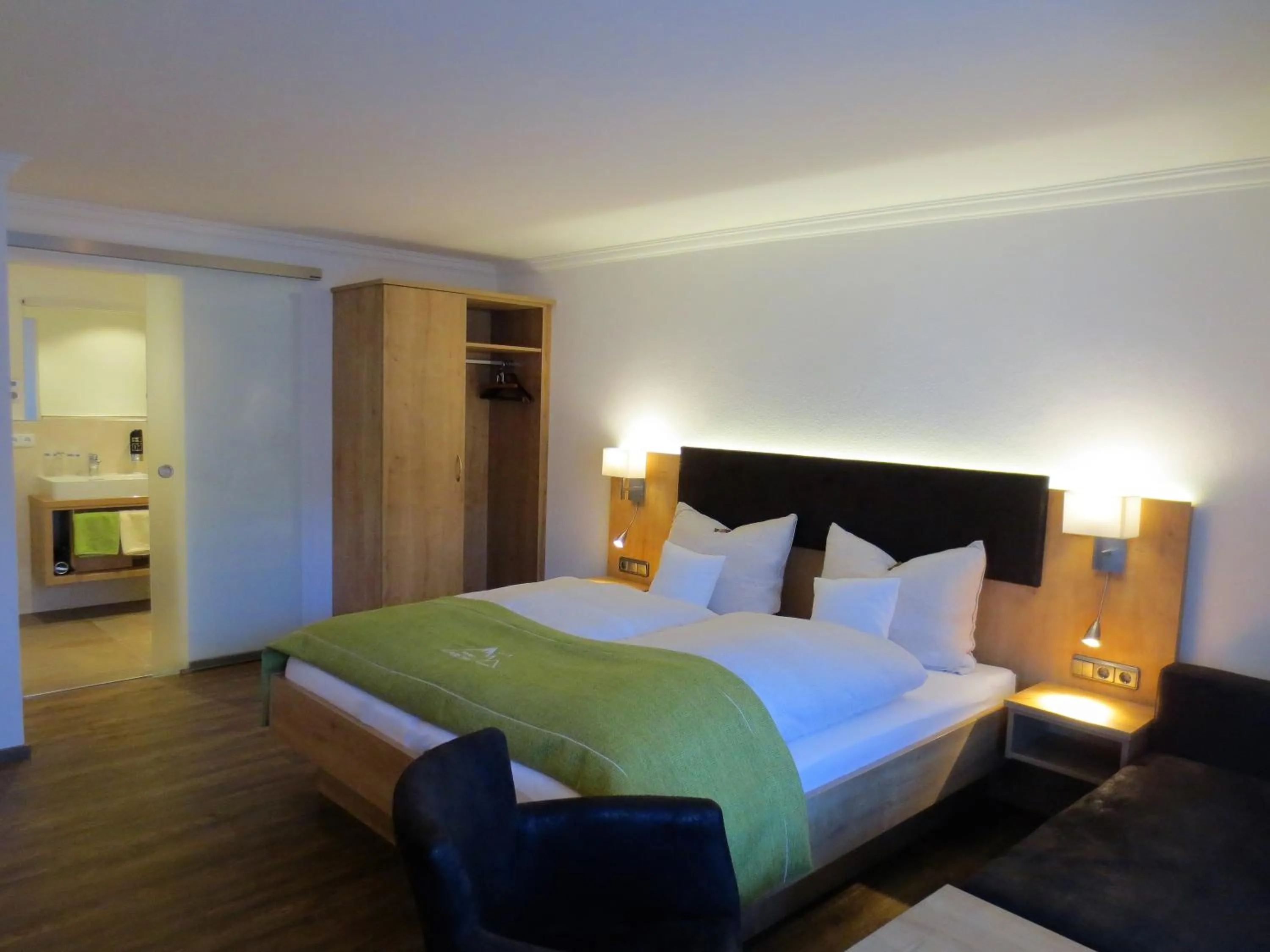 Photo of the whole room, Bed in Hotel Alp Inn - Chiemgaukarte inclusive