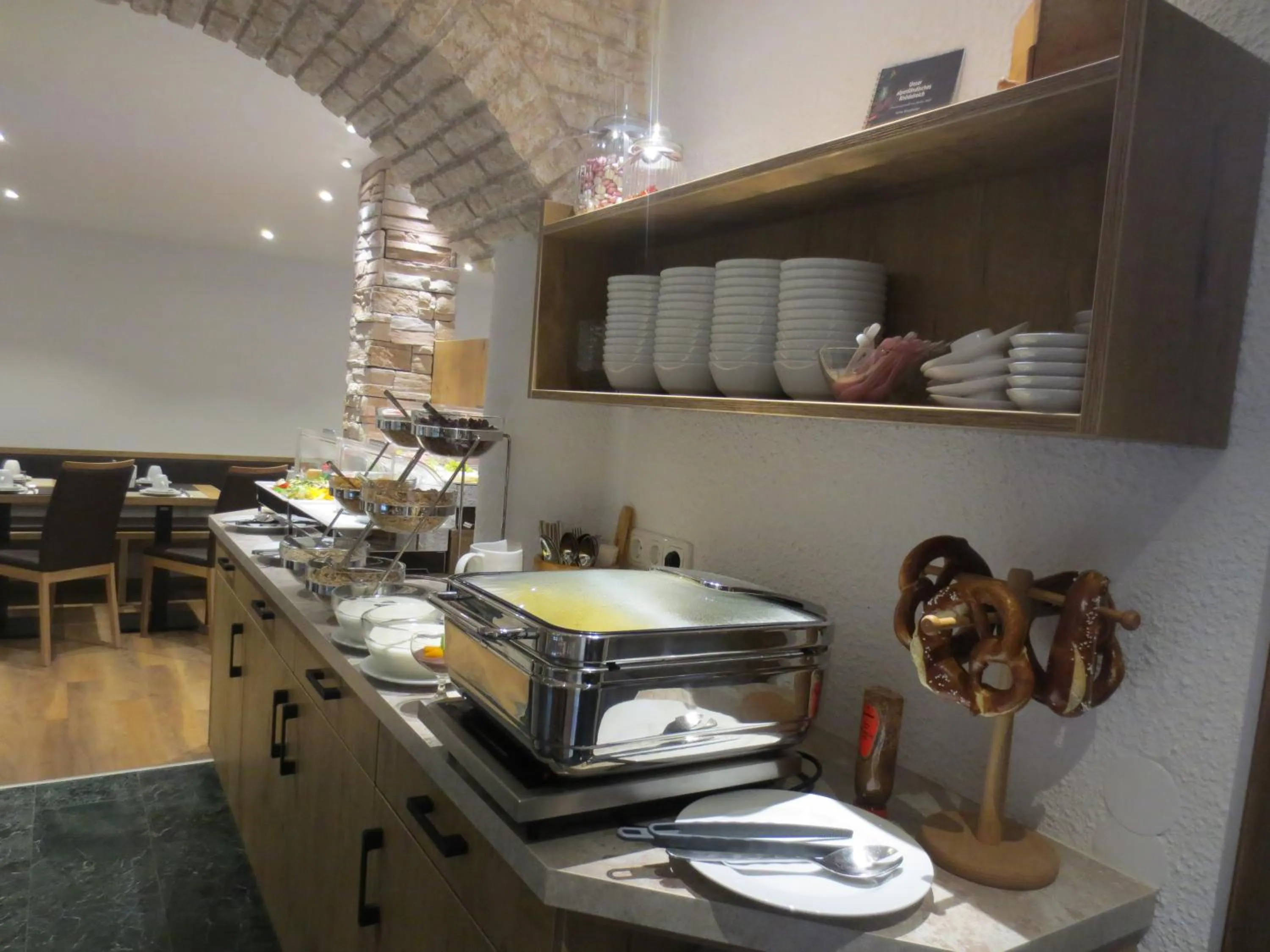 Buffet breakfast in Hotel Alp Inn - Chiemgaukarte inclusive