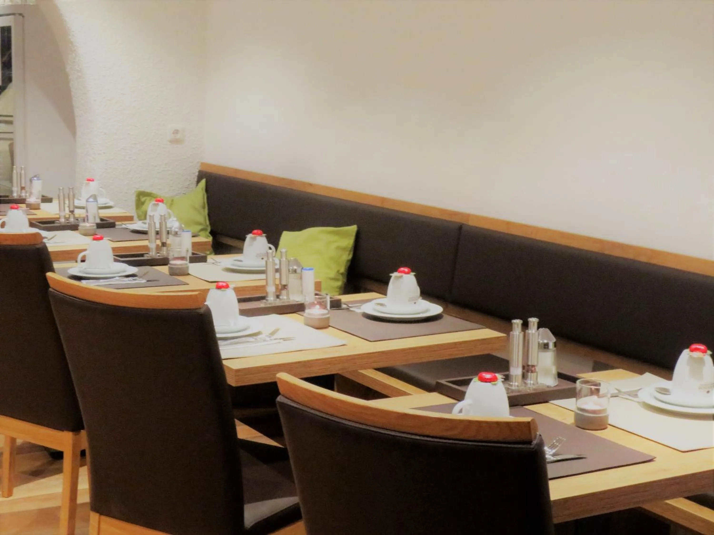 Restaurant/places to eat in Hotel Alp Inn - Chiemgaukarte inclusive