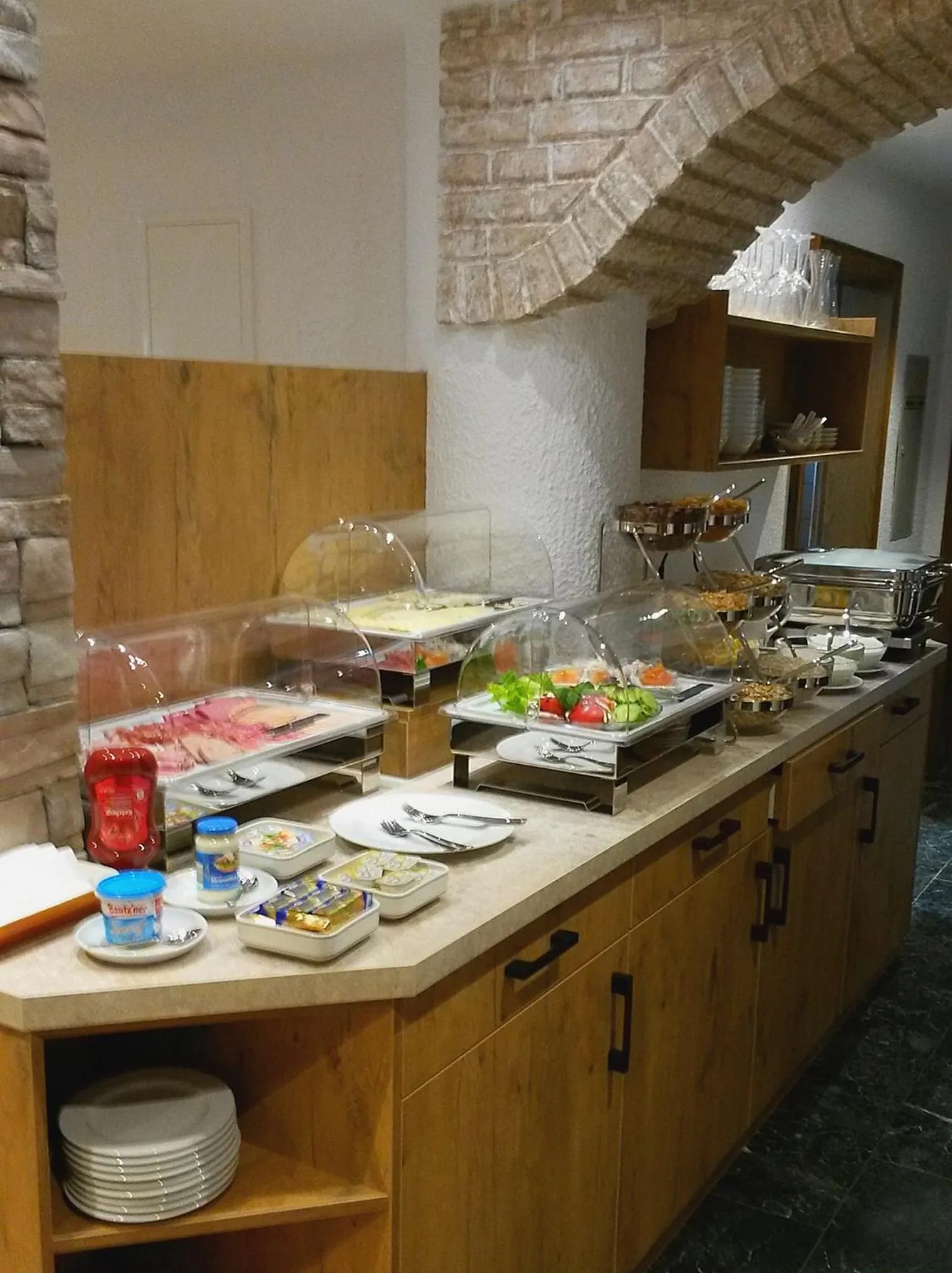 Buffet breakfast in Hotel Alp Inn - Chiemgaukarte inclusive