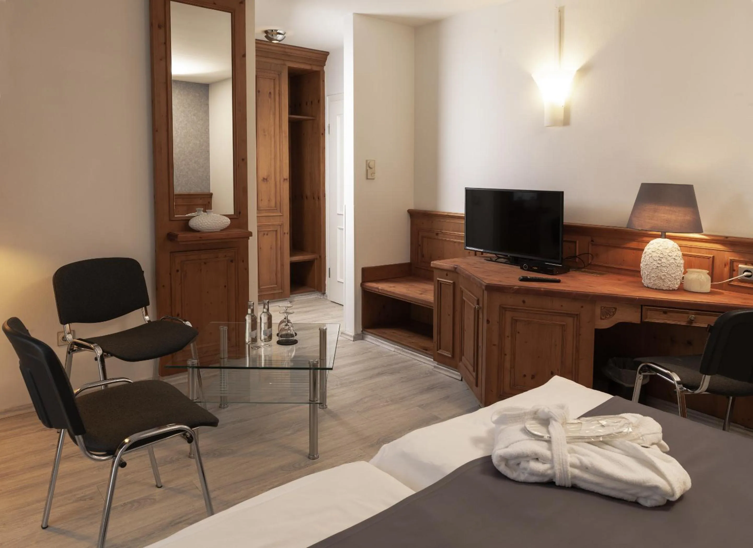 Bedroom, Bed in Hotel Haus Gimken