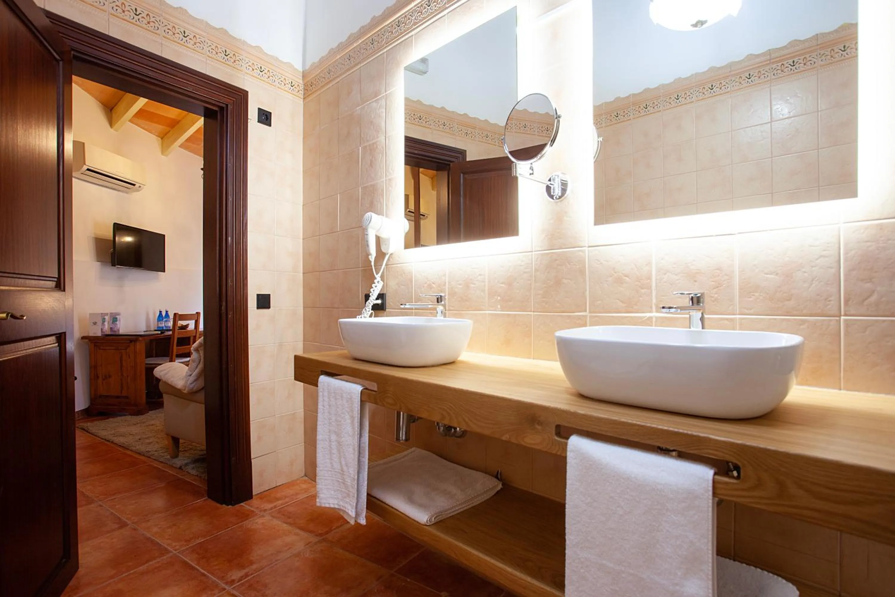 Shower in S'Hort de Son Caulelles - Adults Only