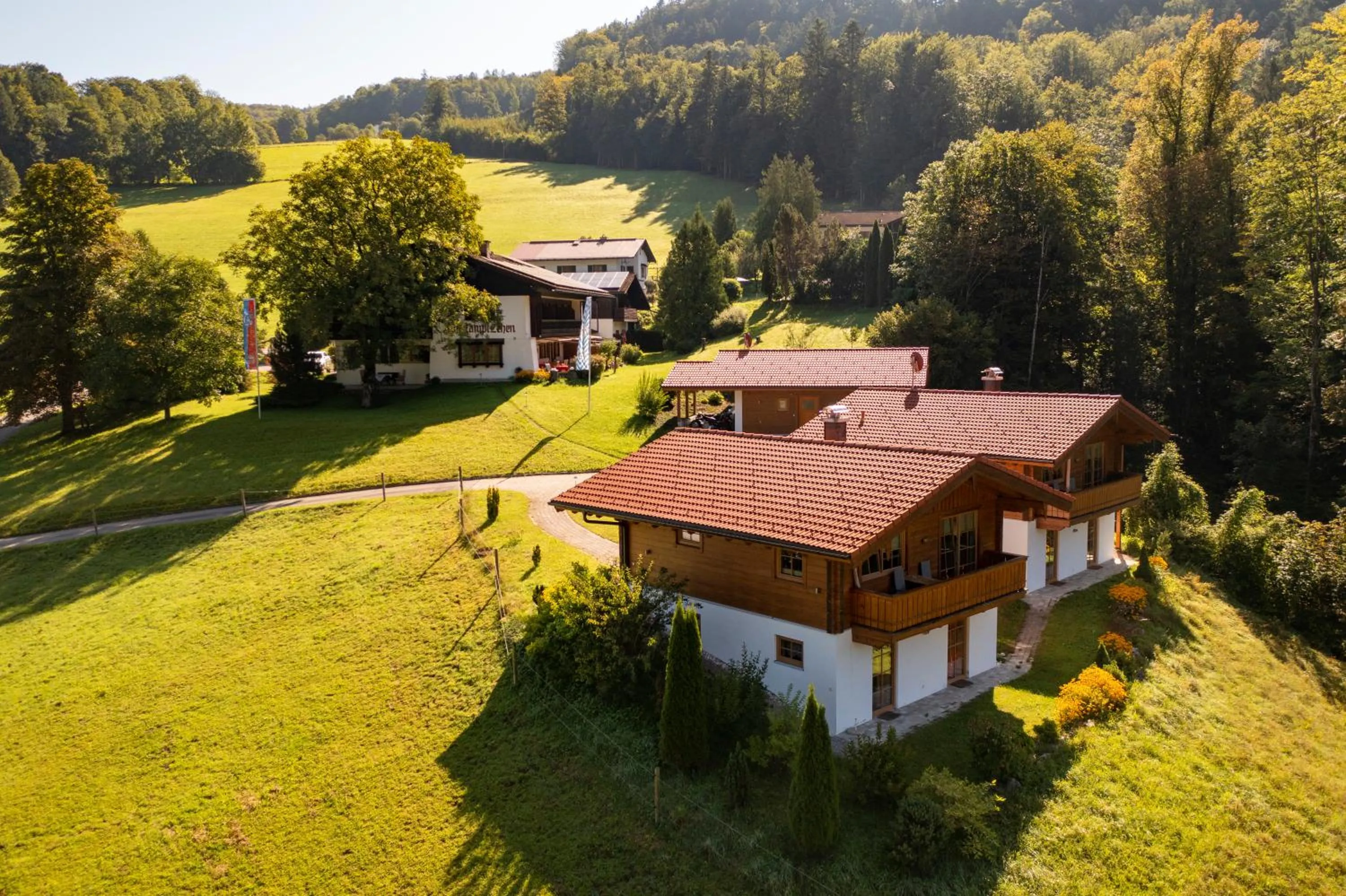 Property building in Hotel & Chalets Lampllehen