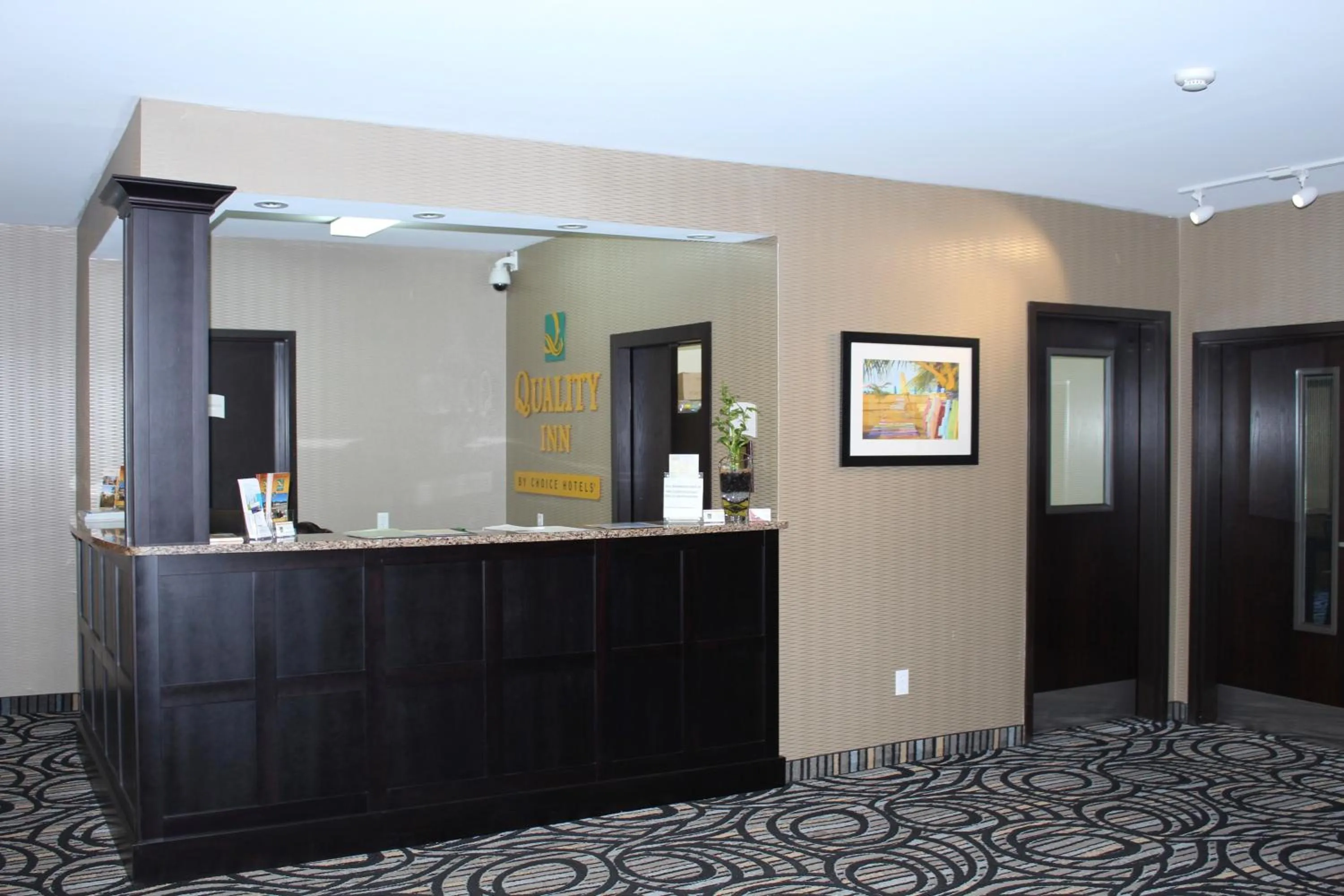 Lobby or reception in Quality Inn Southampton