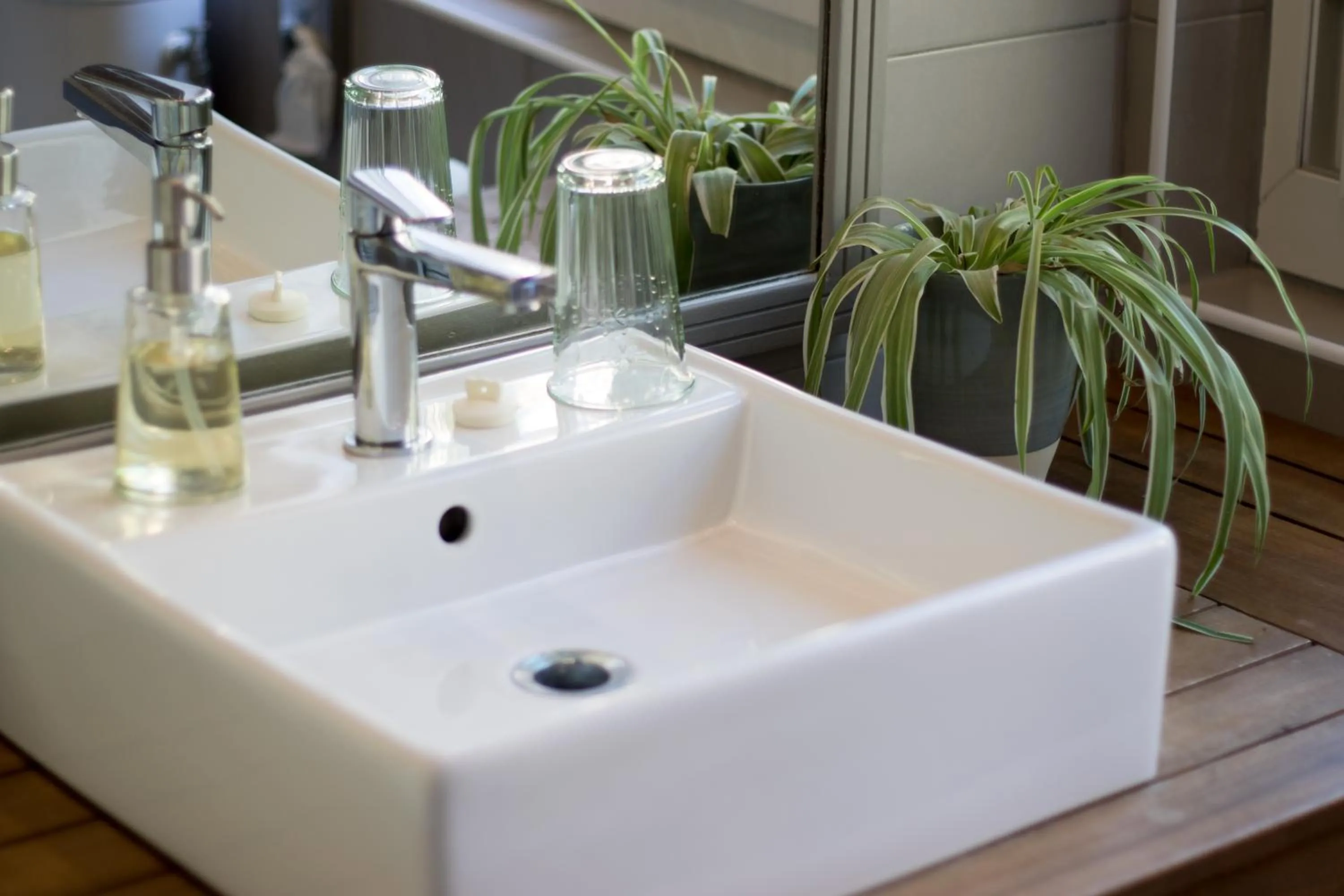 Decorative detail in Les Chambres d'Hôtes du Grand Mornas