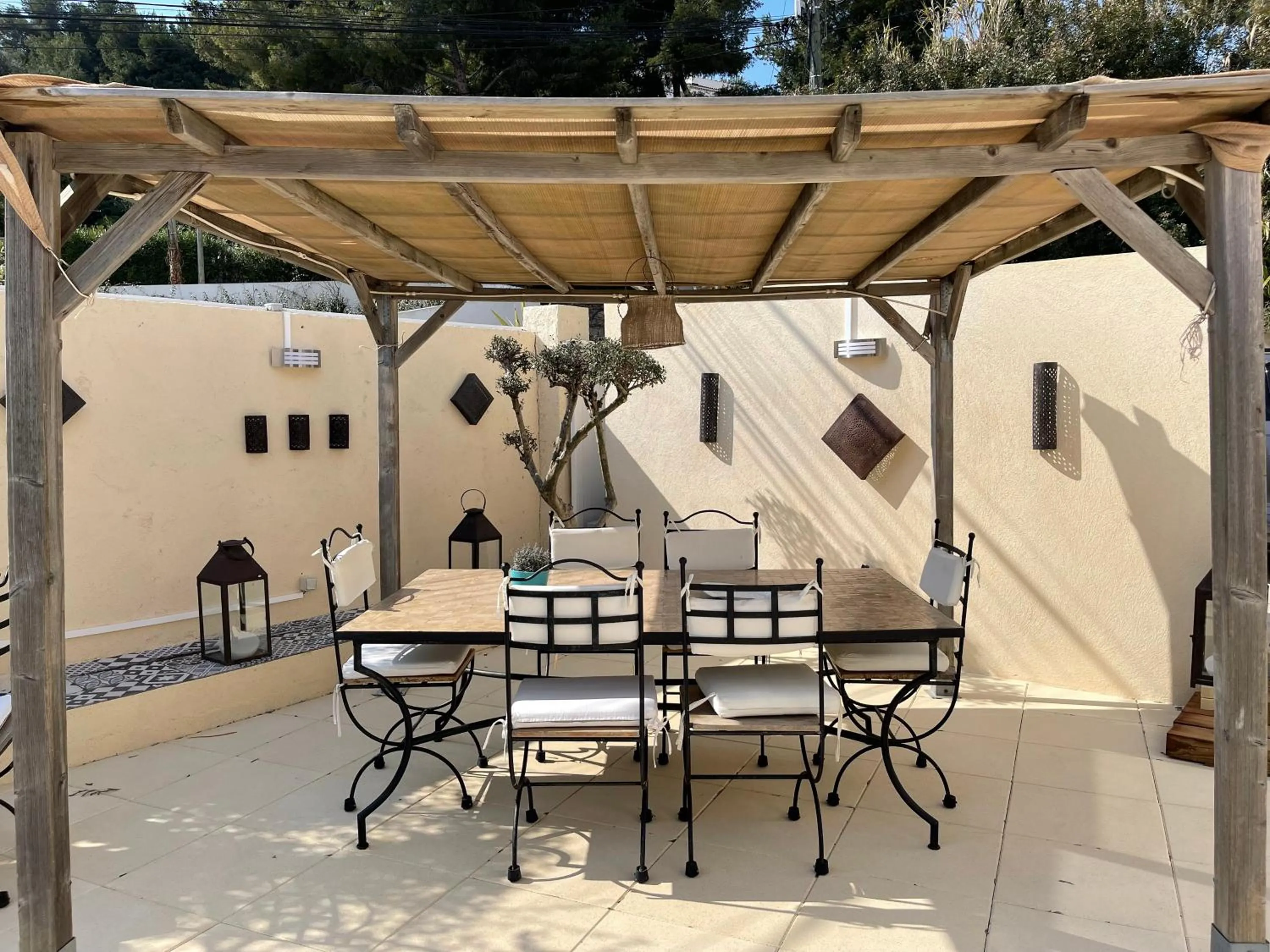 Breakfast in Les Chambres d'Hôtes du Grand Mornas