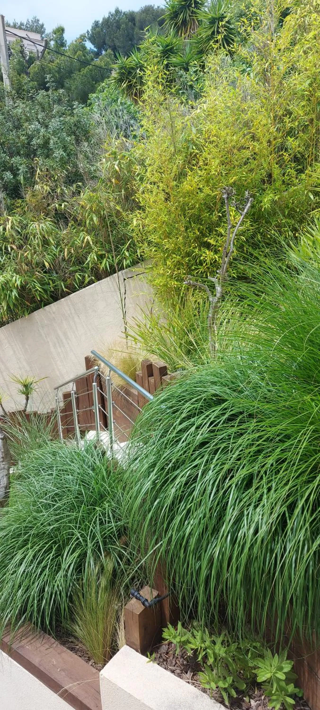 Property building in Les Chambres d'Hôtes du Grand Mornas