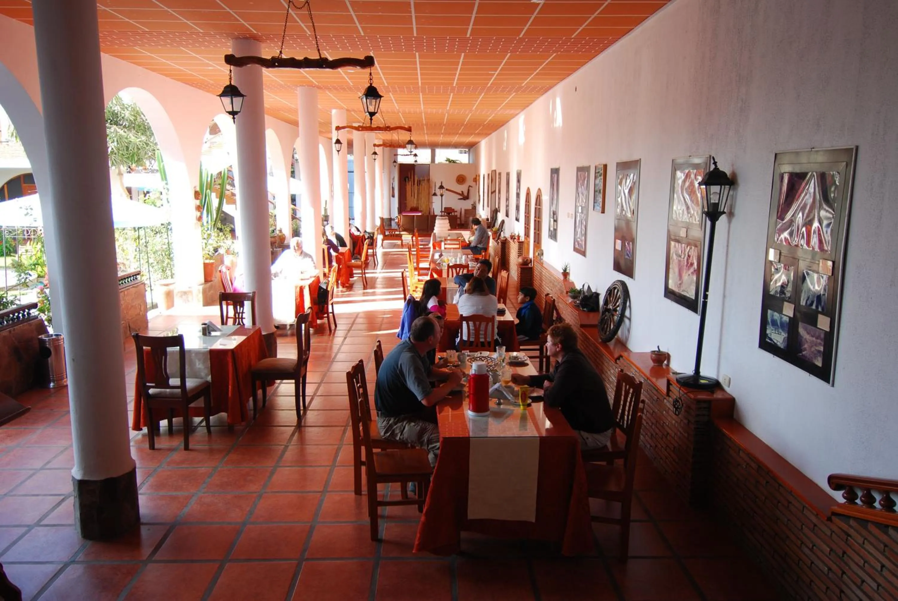 Restaurant/places to eat in Hotel Alegria Nasca