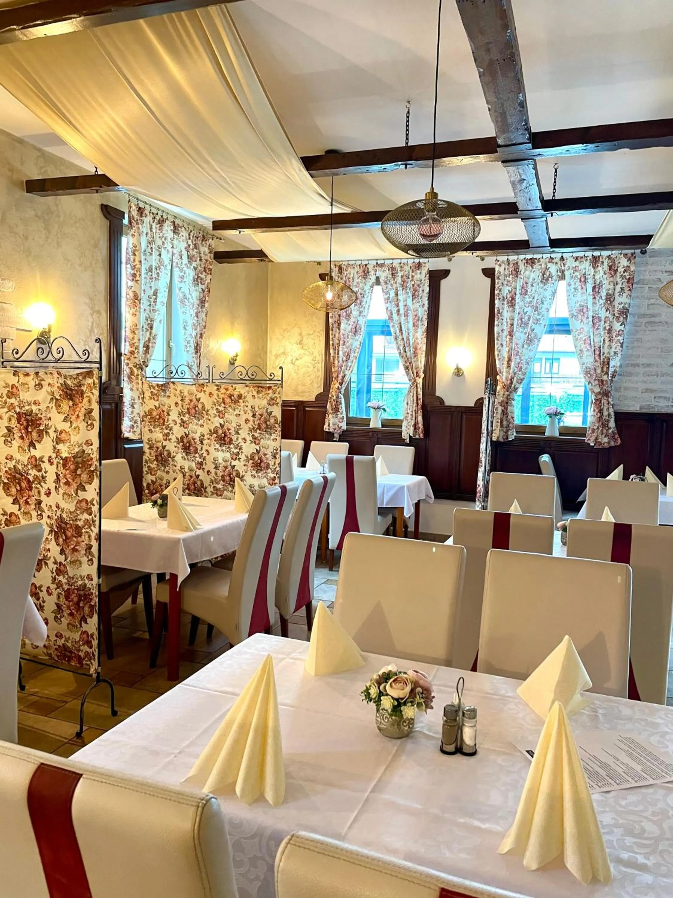 Restaurant/places to eat in Penzion Nevada