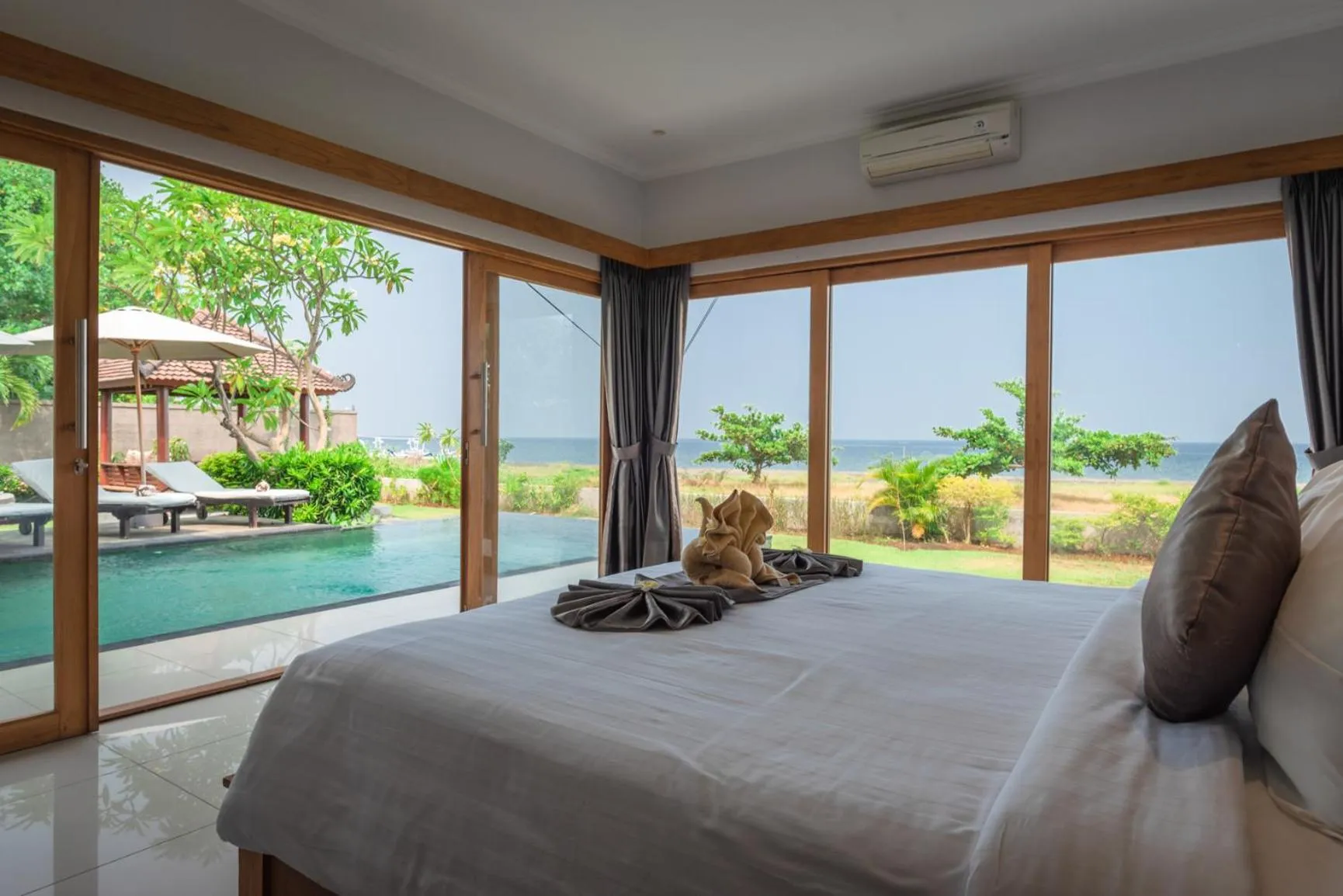 Bed in The Manik Kalisada