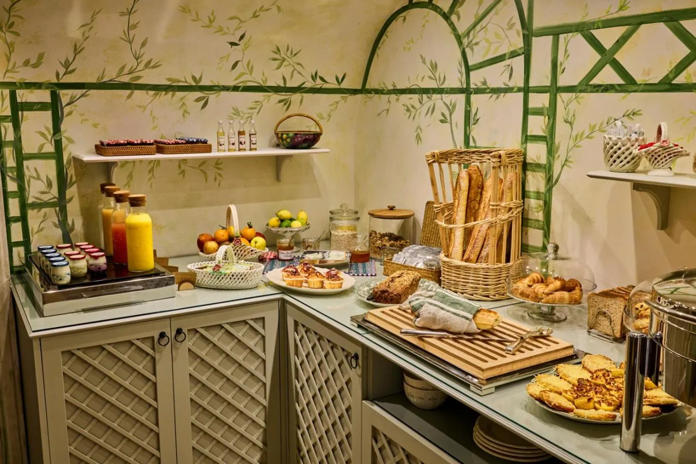 Breakfast in Hotel Maison Monceau