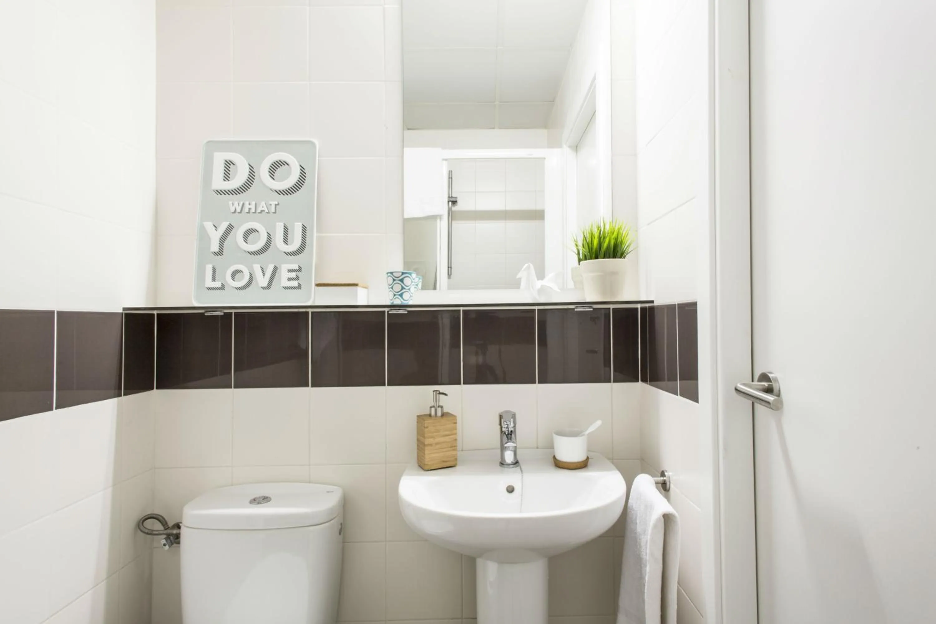 Bathroom in Colegio Mayor Resa La Concepción