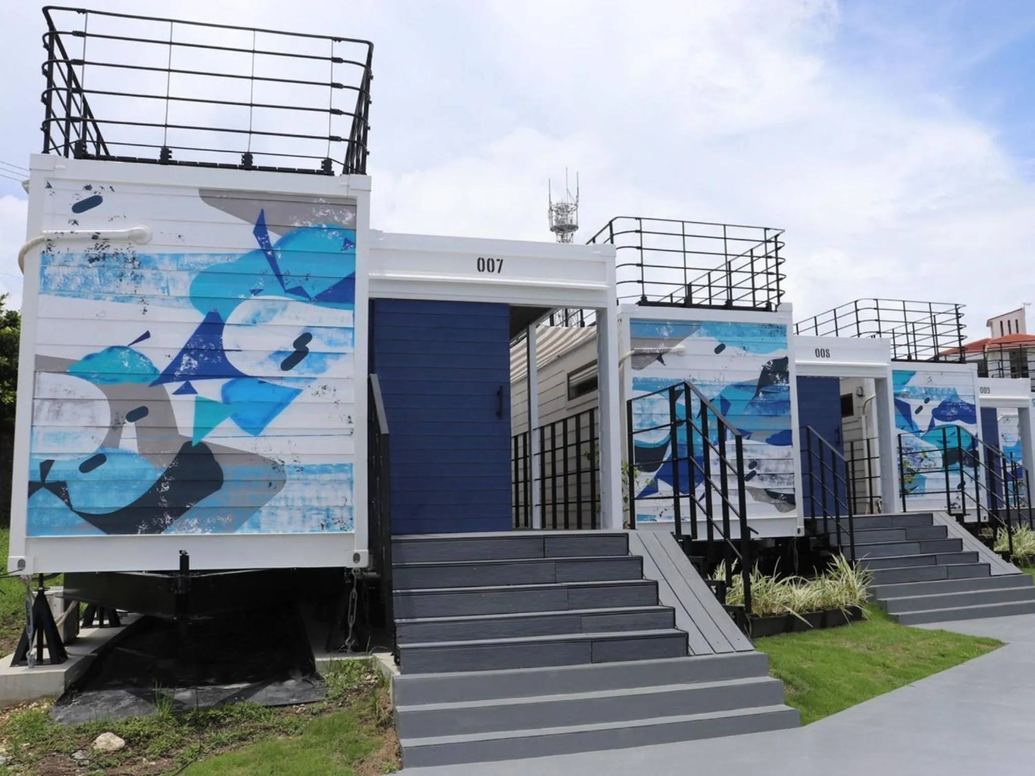 Property building in GLORY ISLAND OKINAWA Yabusachi Resort