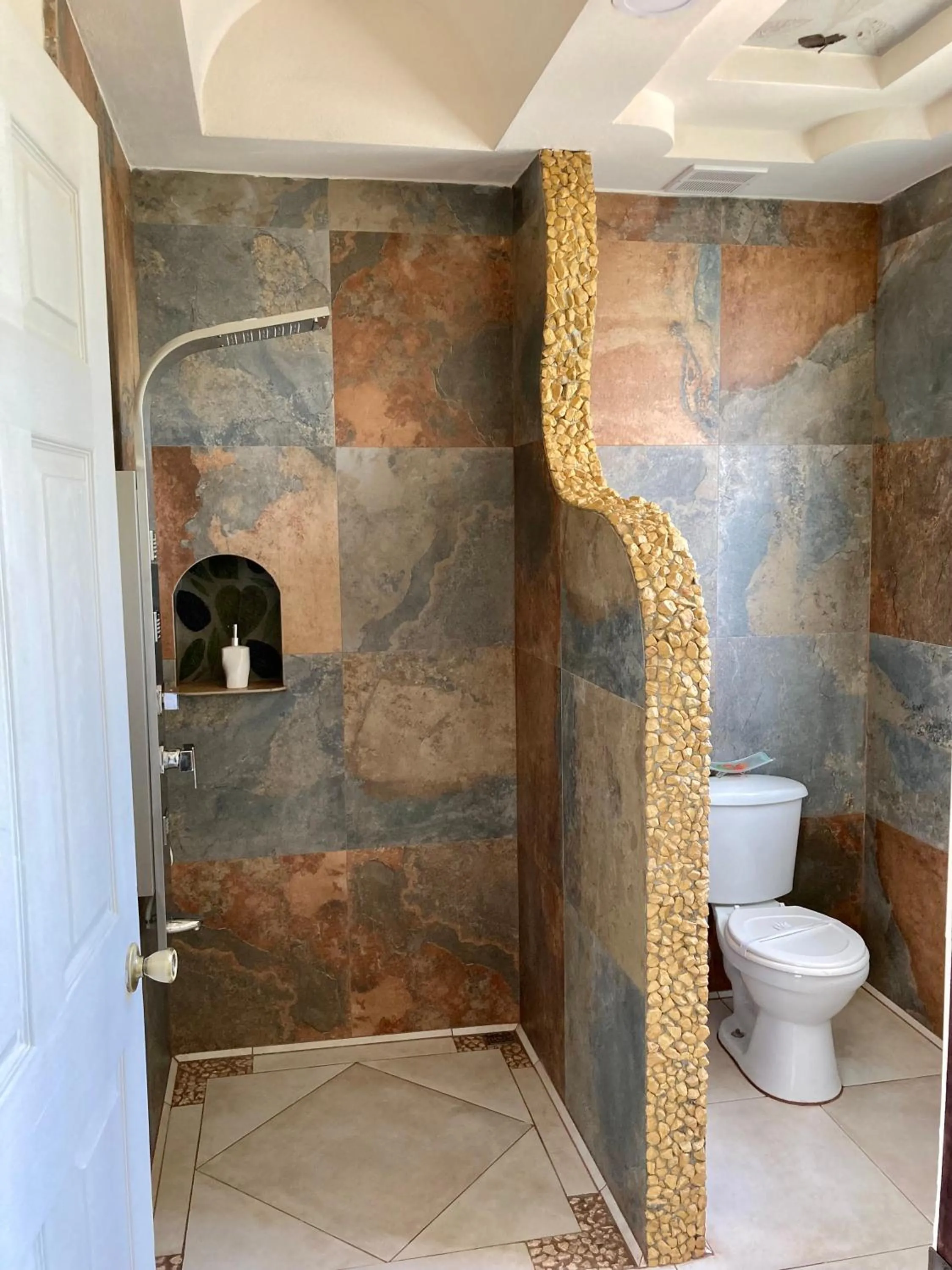 Bathroom in Rinconcito Verde