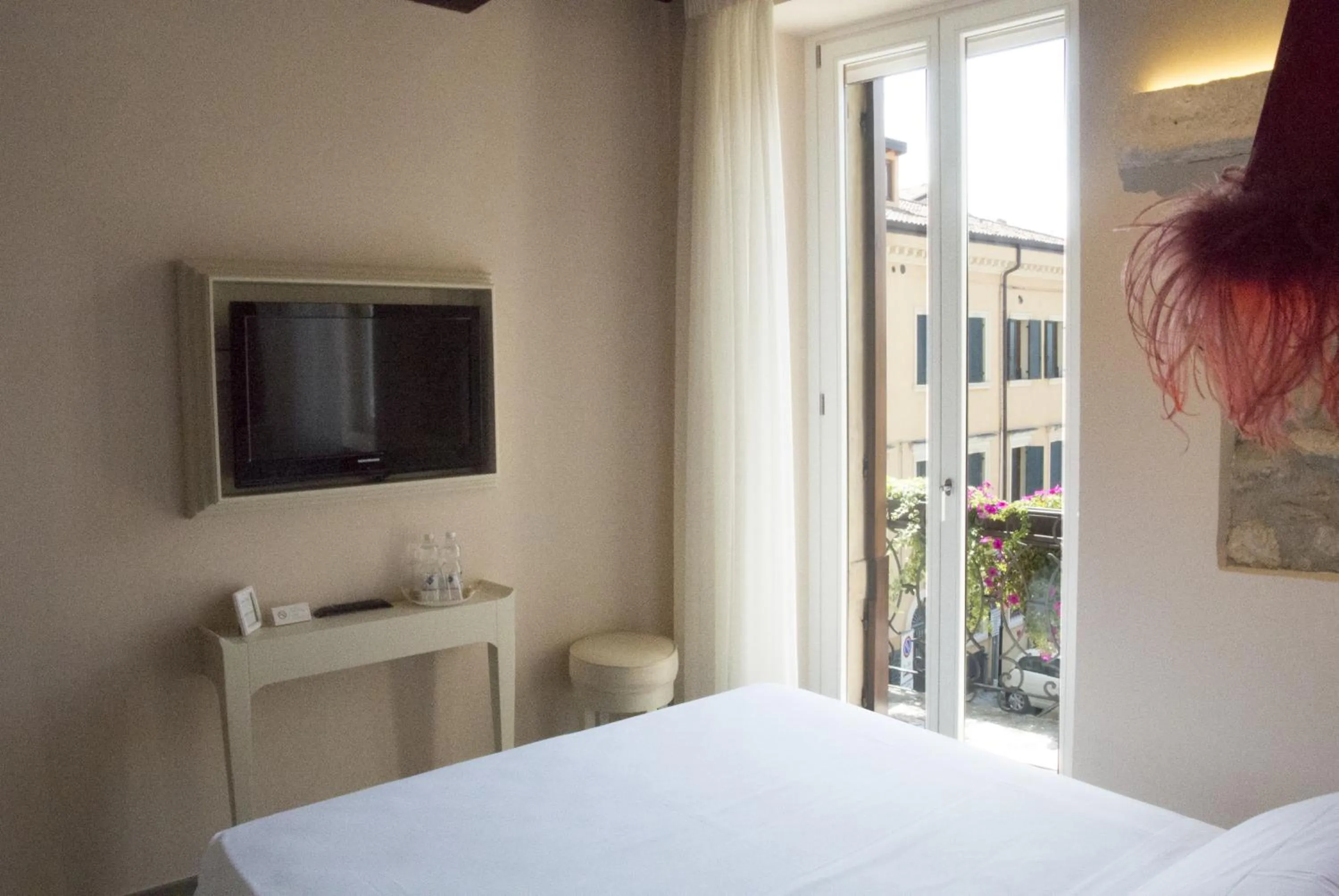 TV and multimedia, Bed in B&B Verona Centro