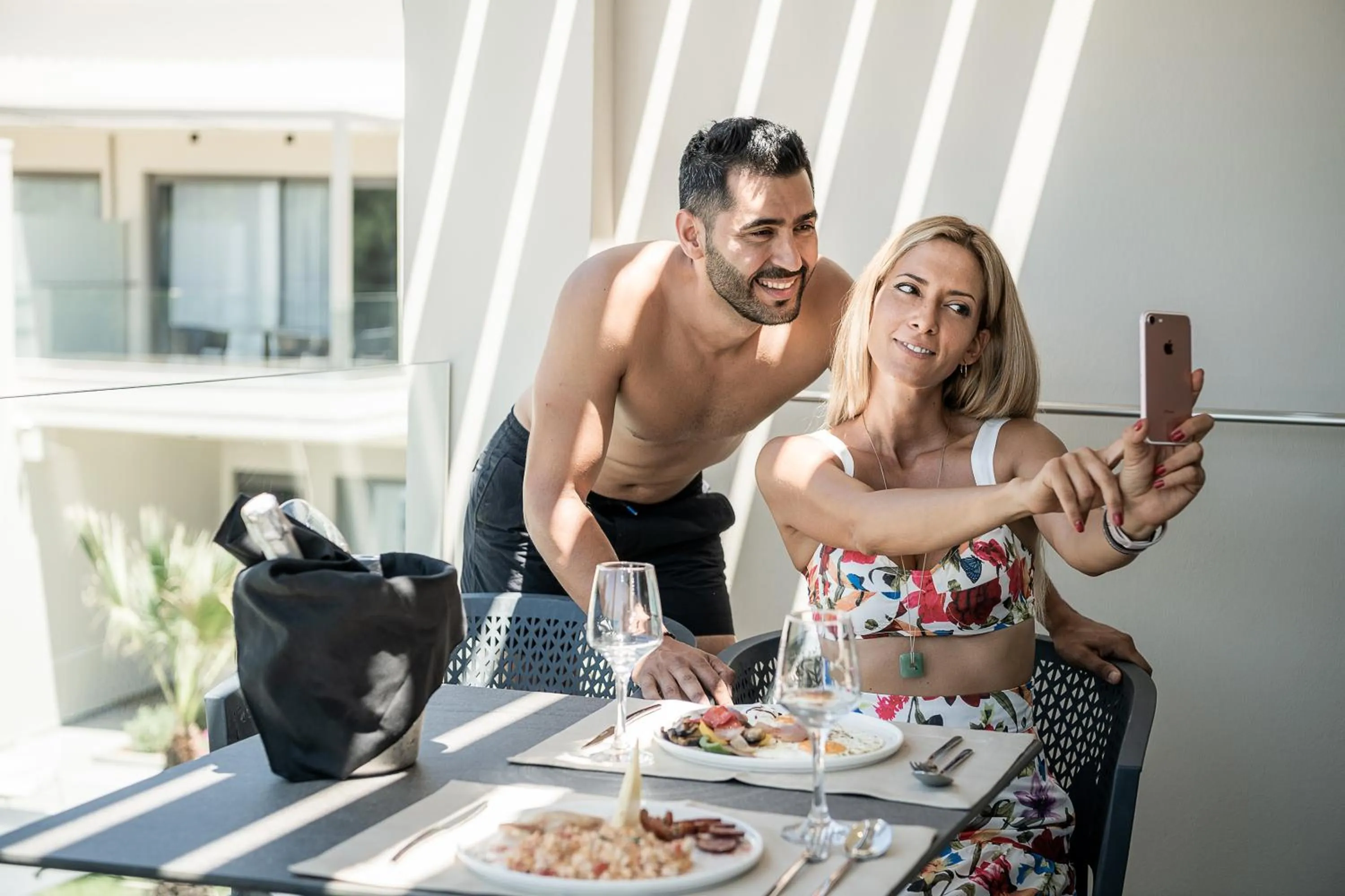 room service in Mossa Well Being Hotel - Heated pool and Wellness Spa