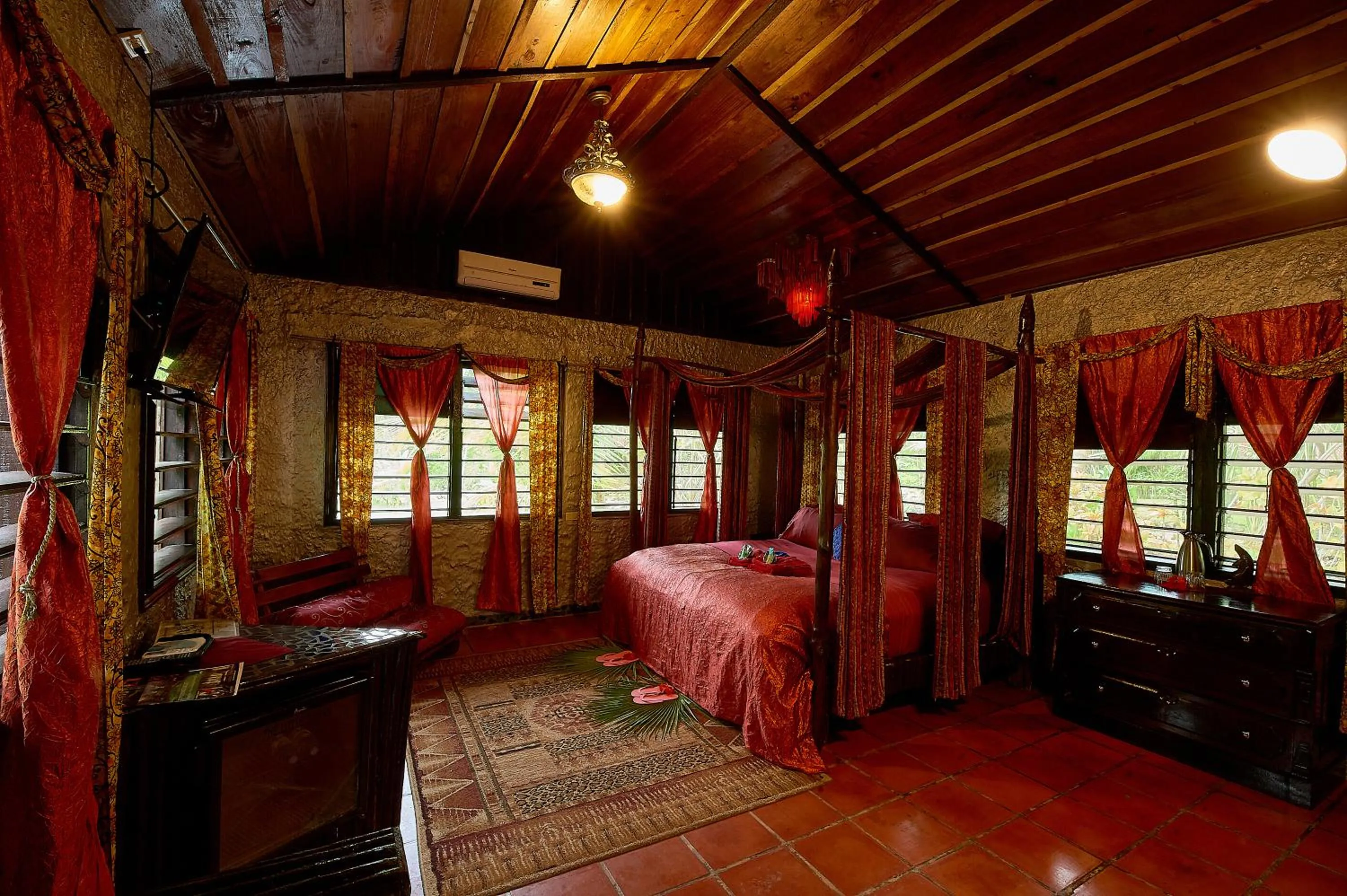 Decorative detail, Bed in ABEZZA Resort And Adventure Spa